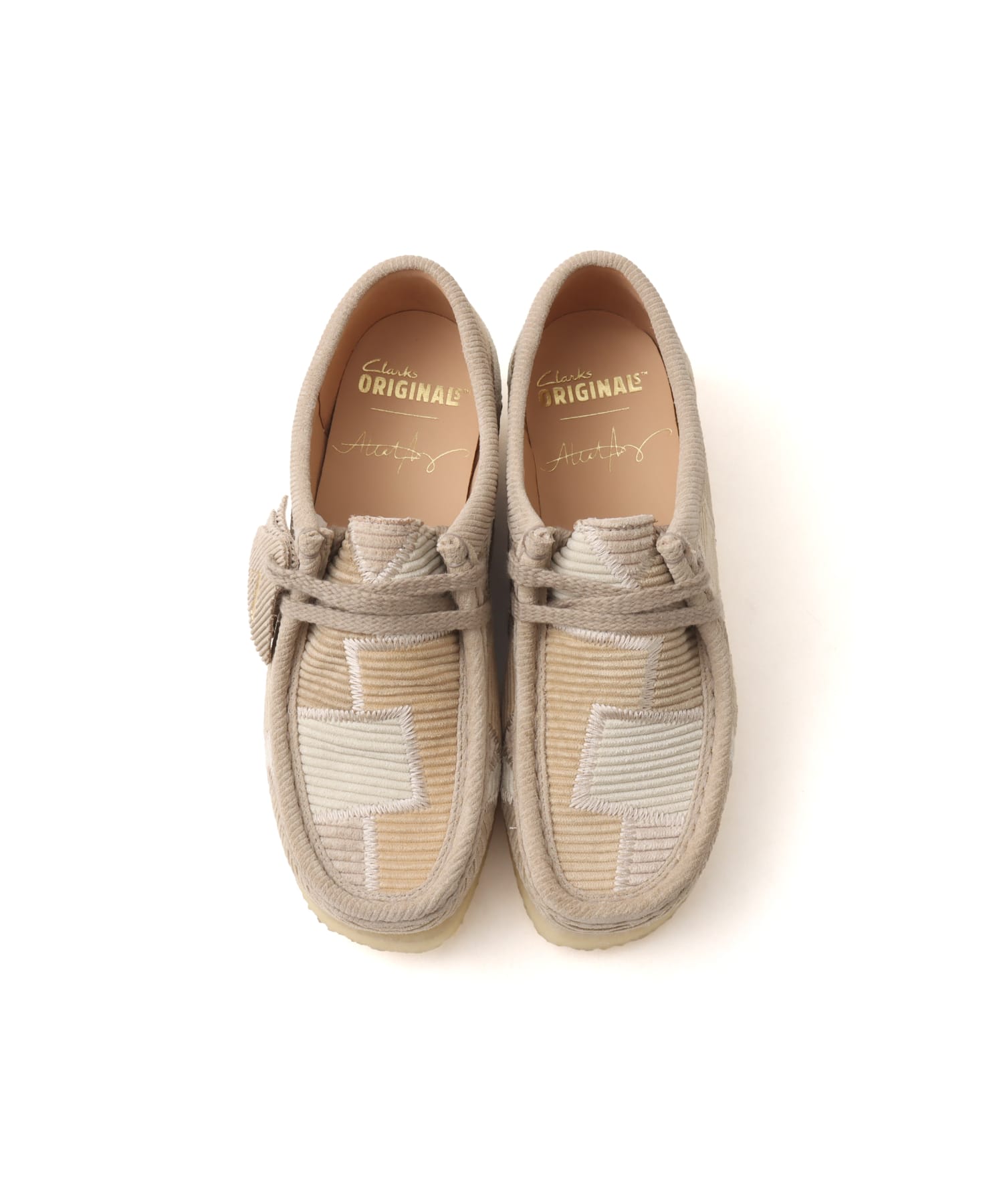 CLARKS Wallabee. Beige Combiの画像