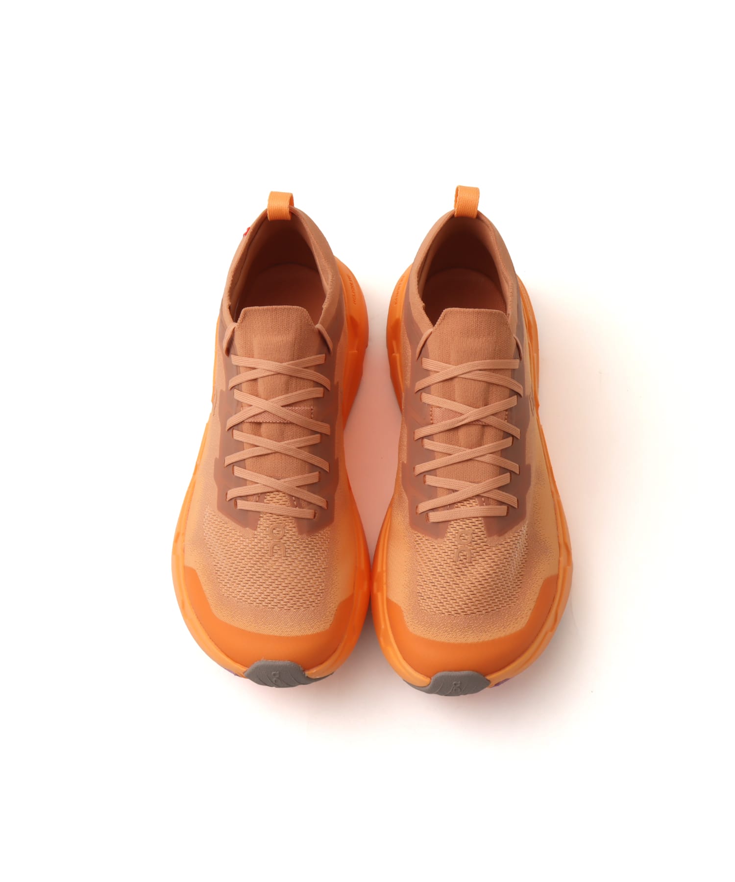 On Cloudsoma 1 M Sandstone | Tangerineの画像