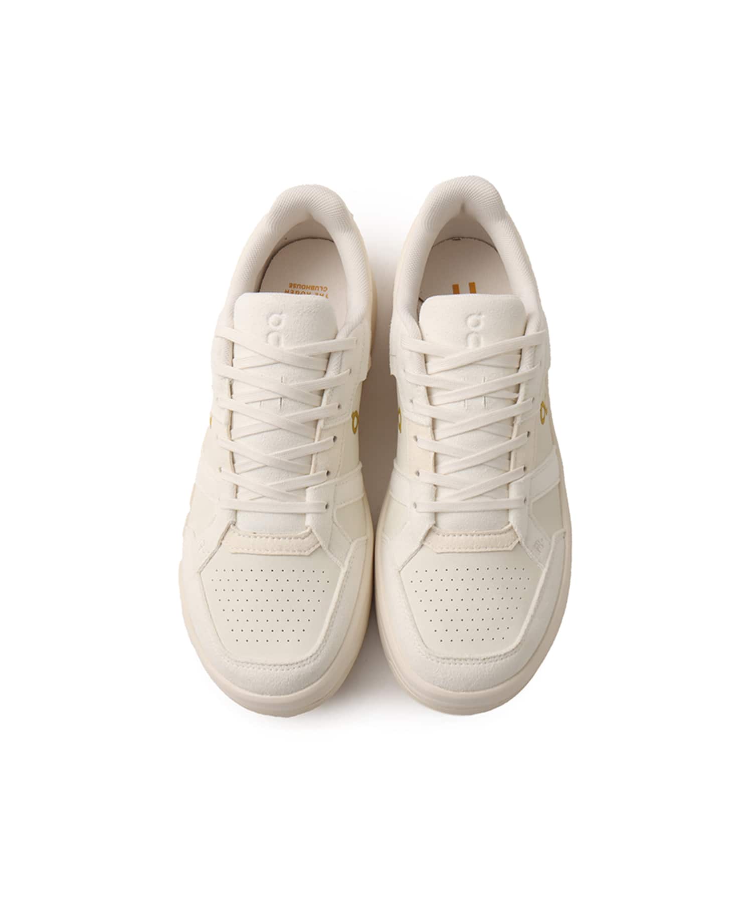 On THE ROGER Clubhouse Ace 1 M Ivory | Dewの画像