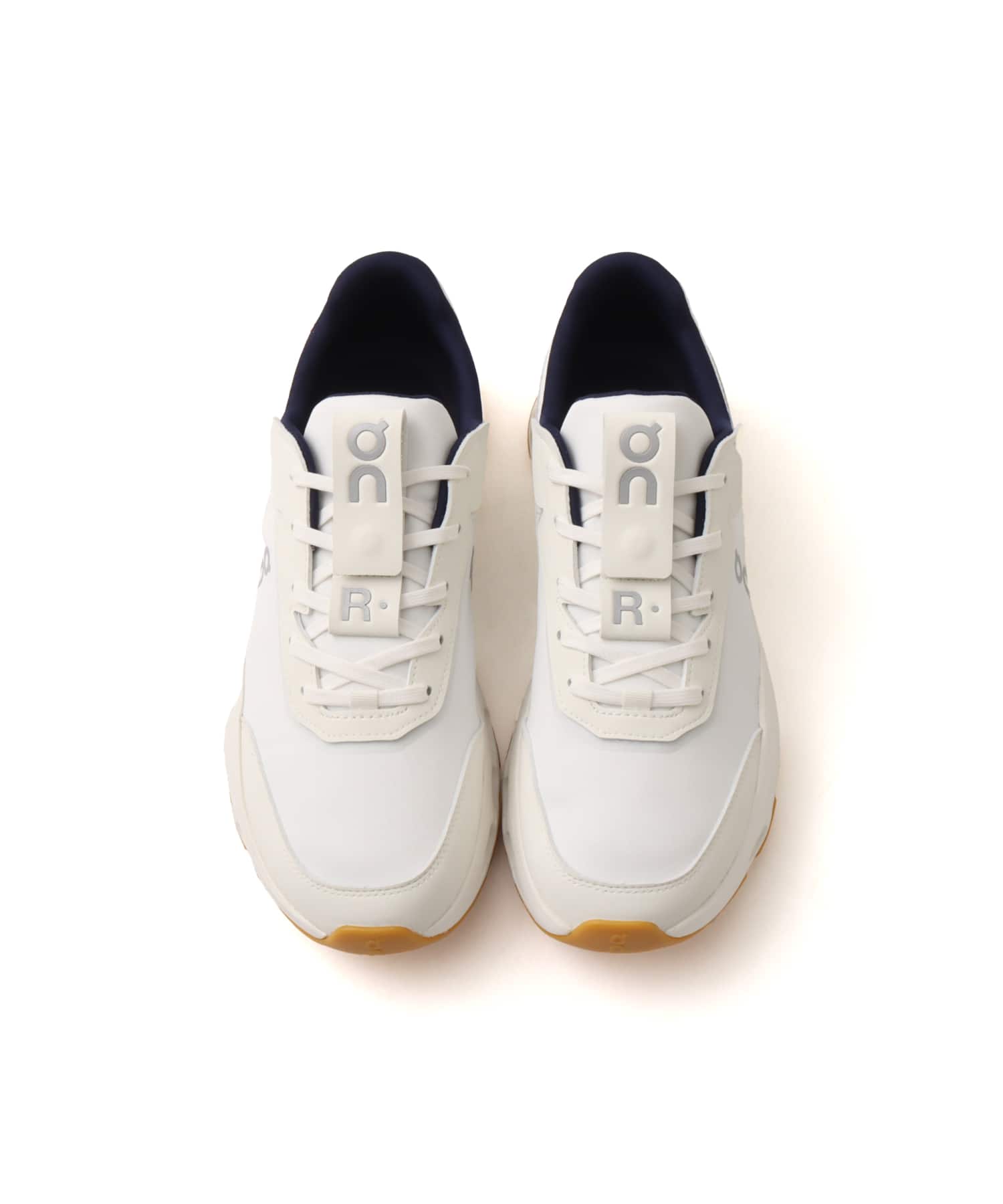 On THE ROGER Wildcard 1 M White | Midnightの画像