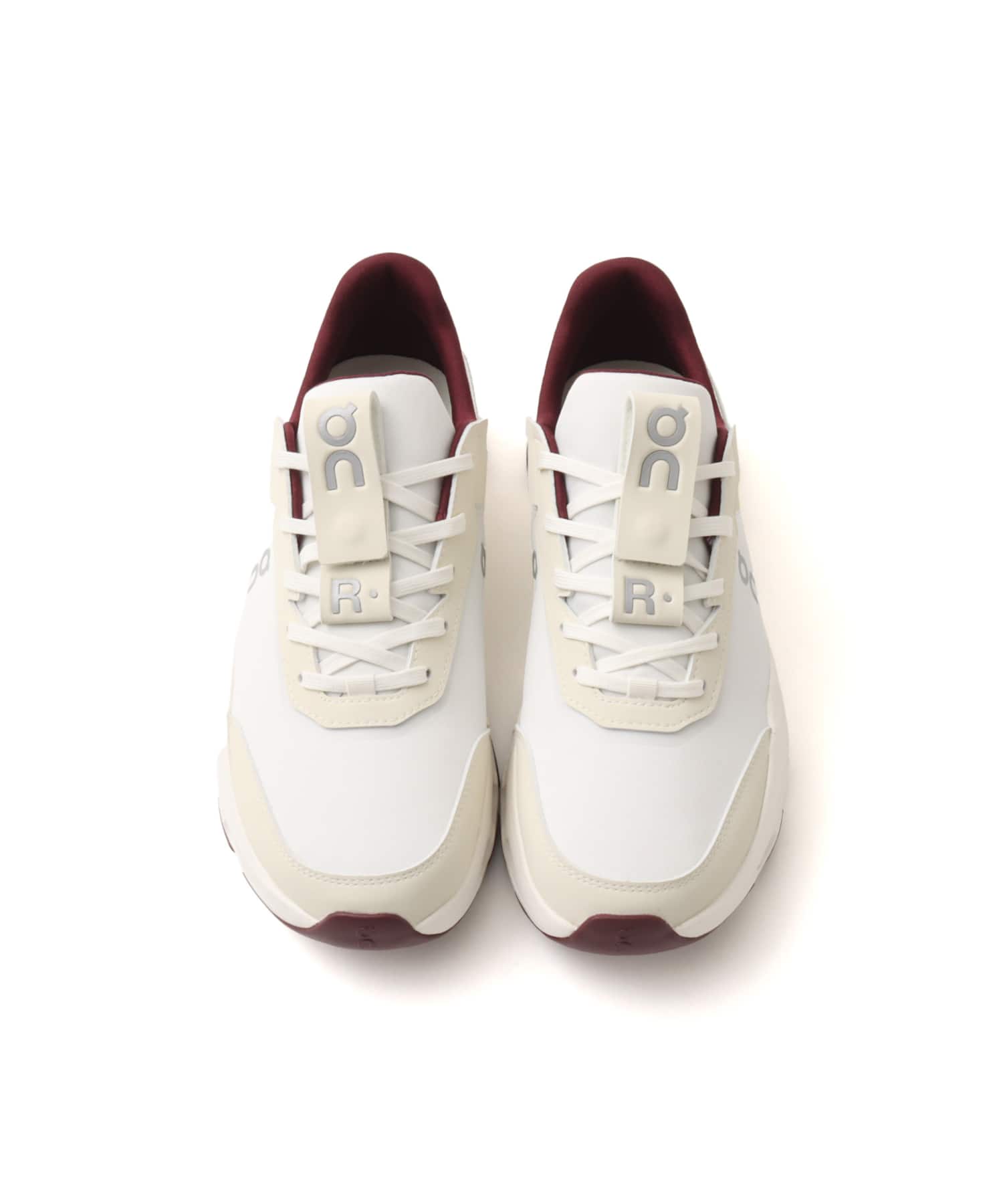 On THE ROGER Wildcard 1 M Ivory | Maroonの画像