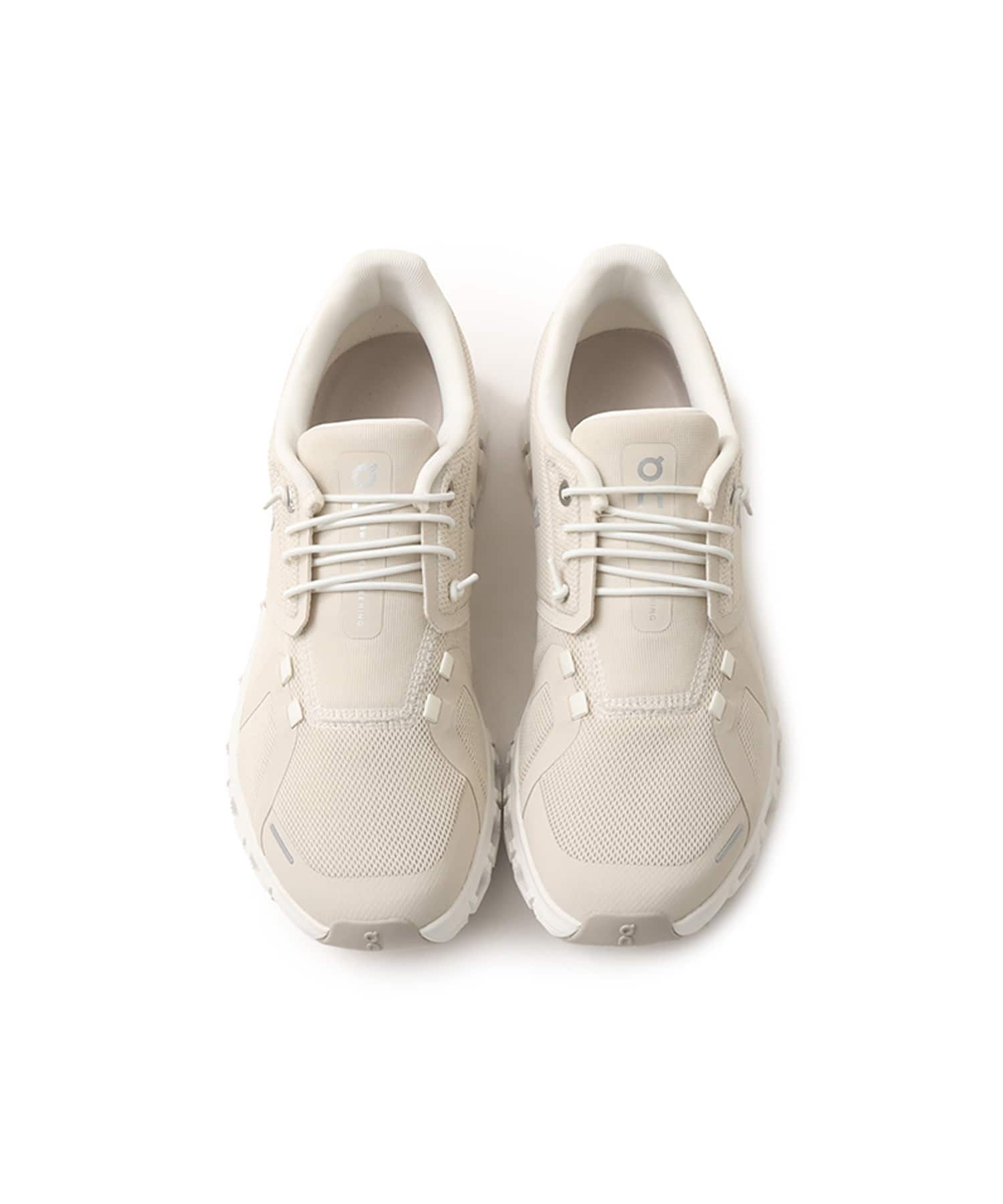 On Cloud 6 W Pearl | Whiteの画像