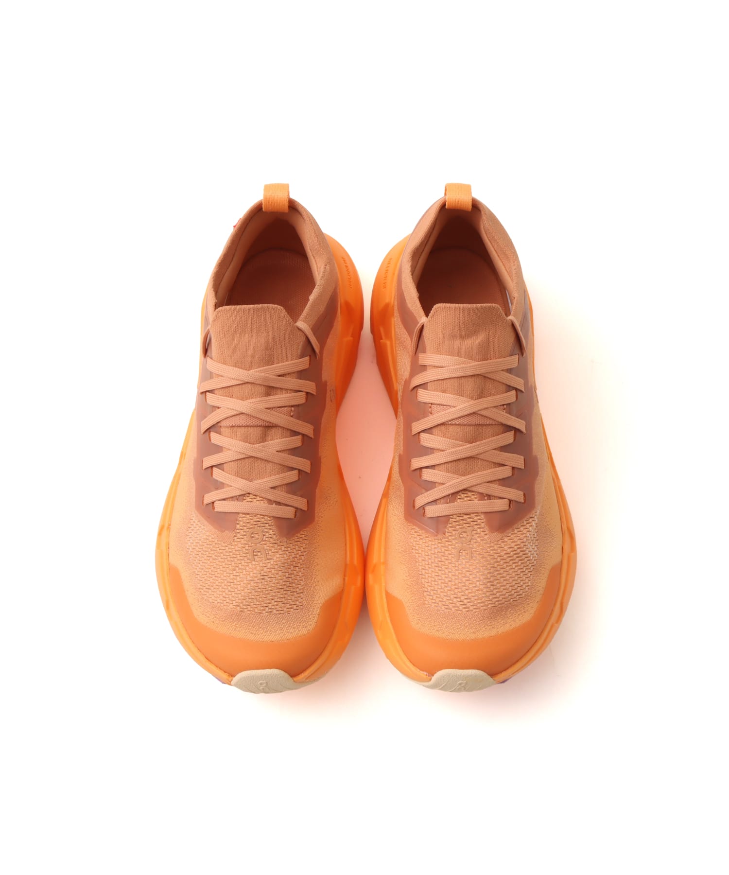 On Cloudsoma 1 W Sandstone | Tangerineの画像