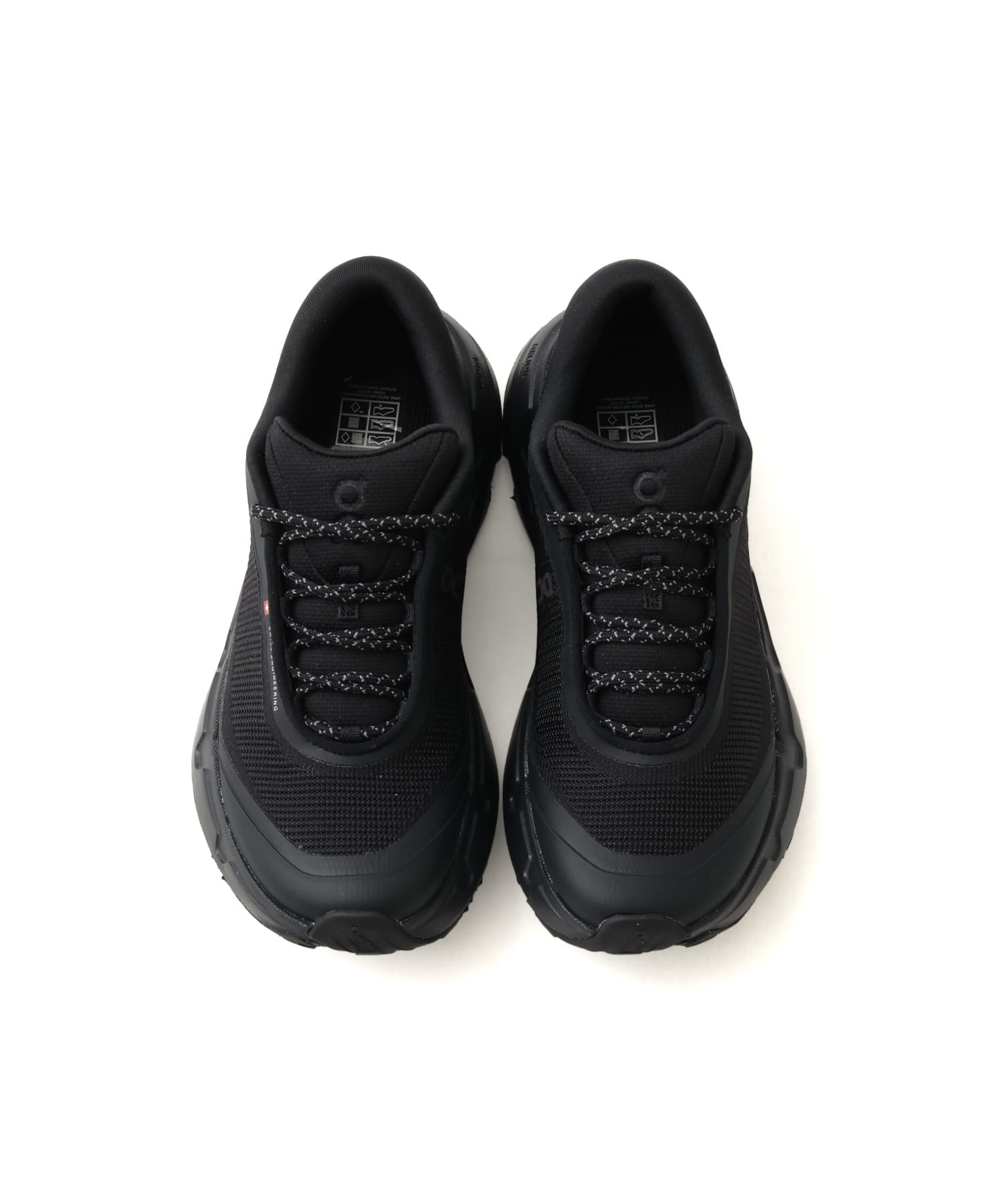 On CLOUDSOMA HIKE W Black | Blackの画像