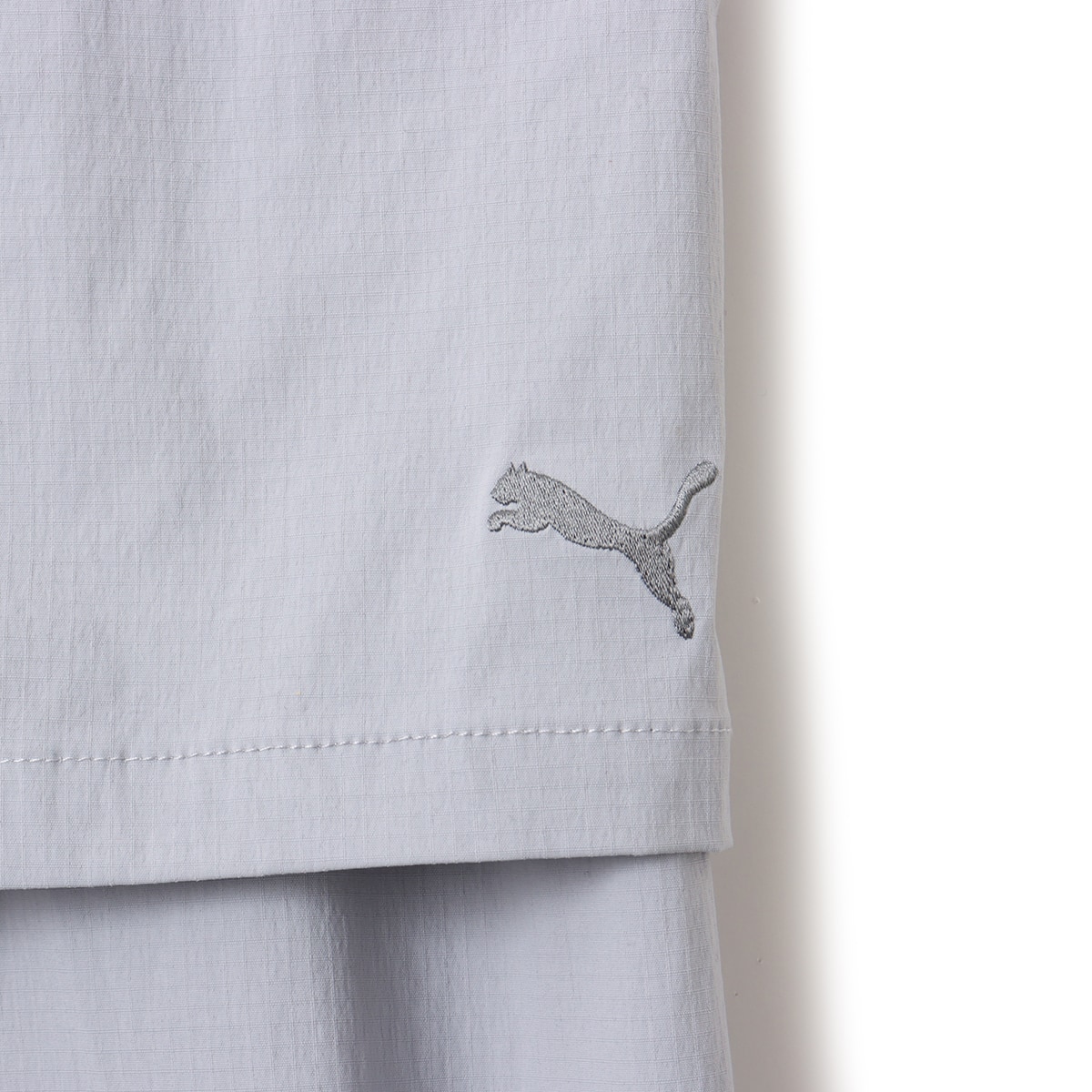 PUMA DARE TO WOVEN PANTS GRAY FOGの画像