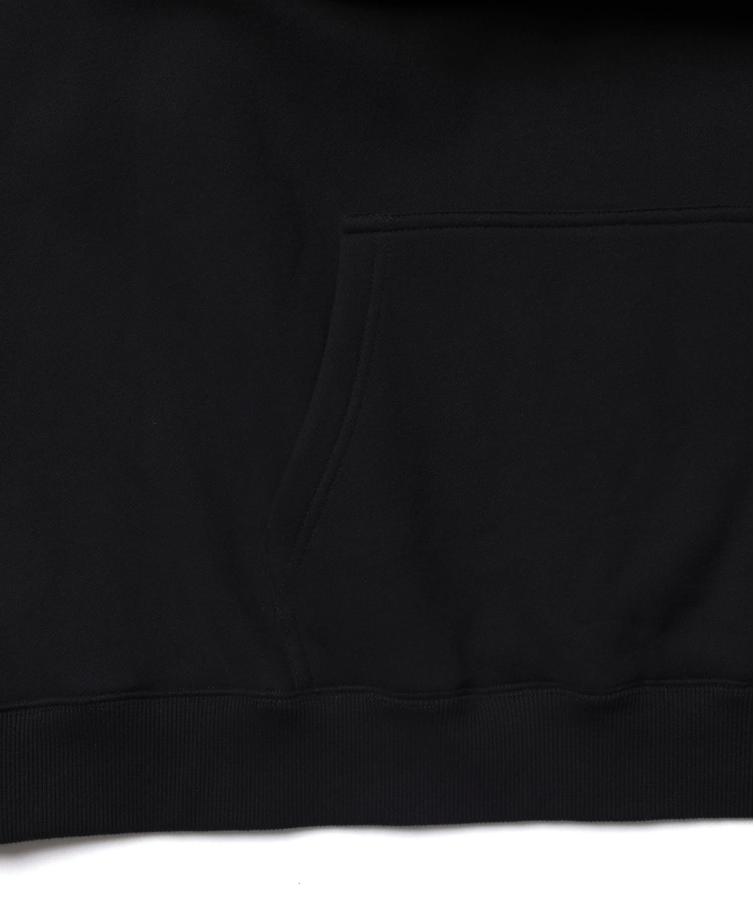 LIBERAIDERS LR EMBROIDERY HOODIE BLACKの画像