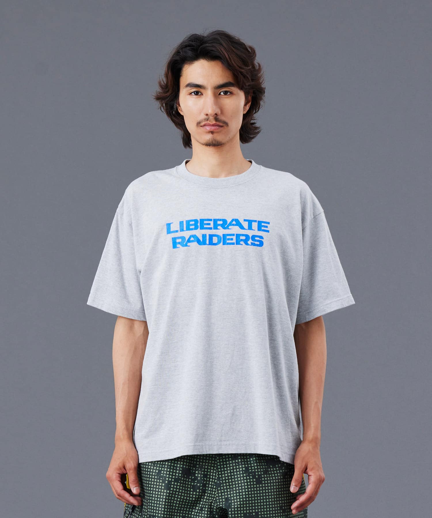 LIBERAIDERS LR LOGO TEE GRAYの画像