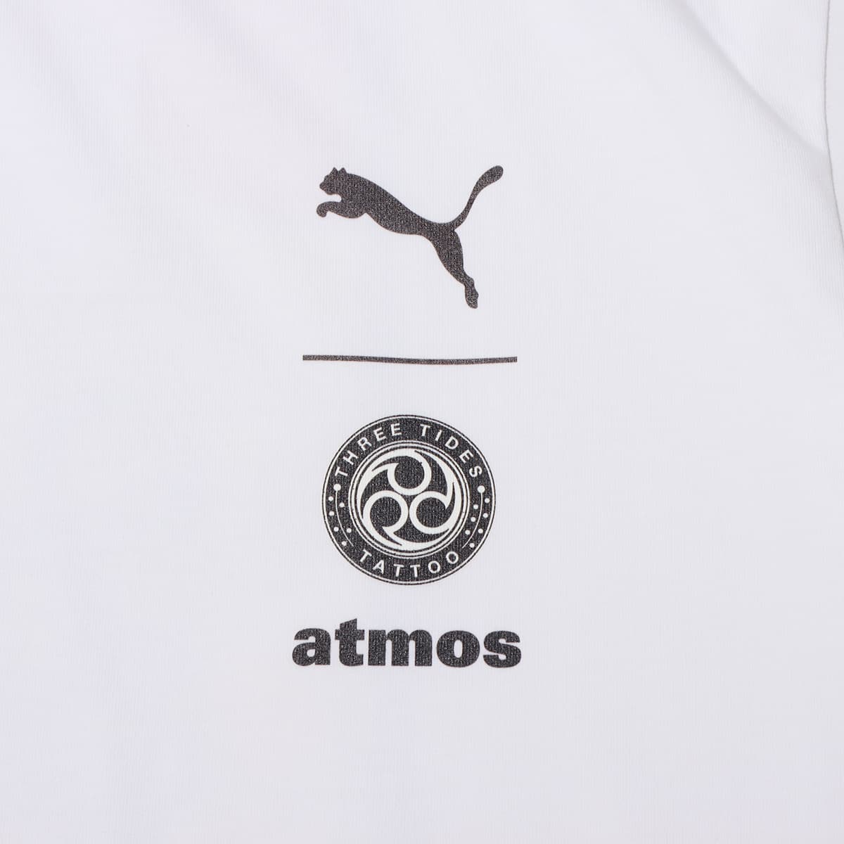 PUMA atmos×THREE TIDES TATTOO Tee WHITEの画像