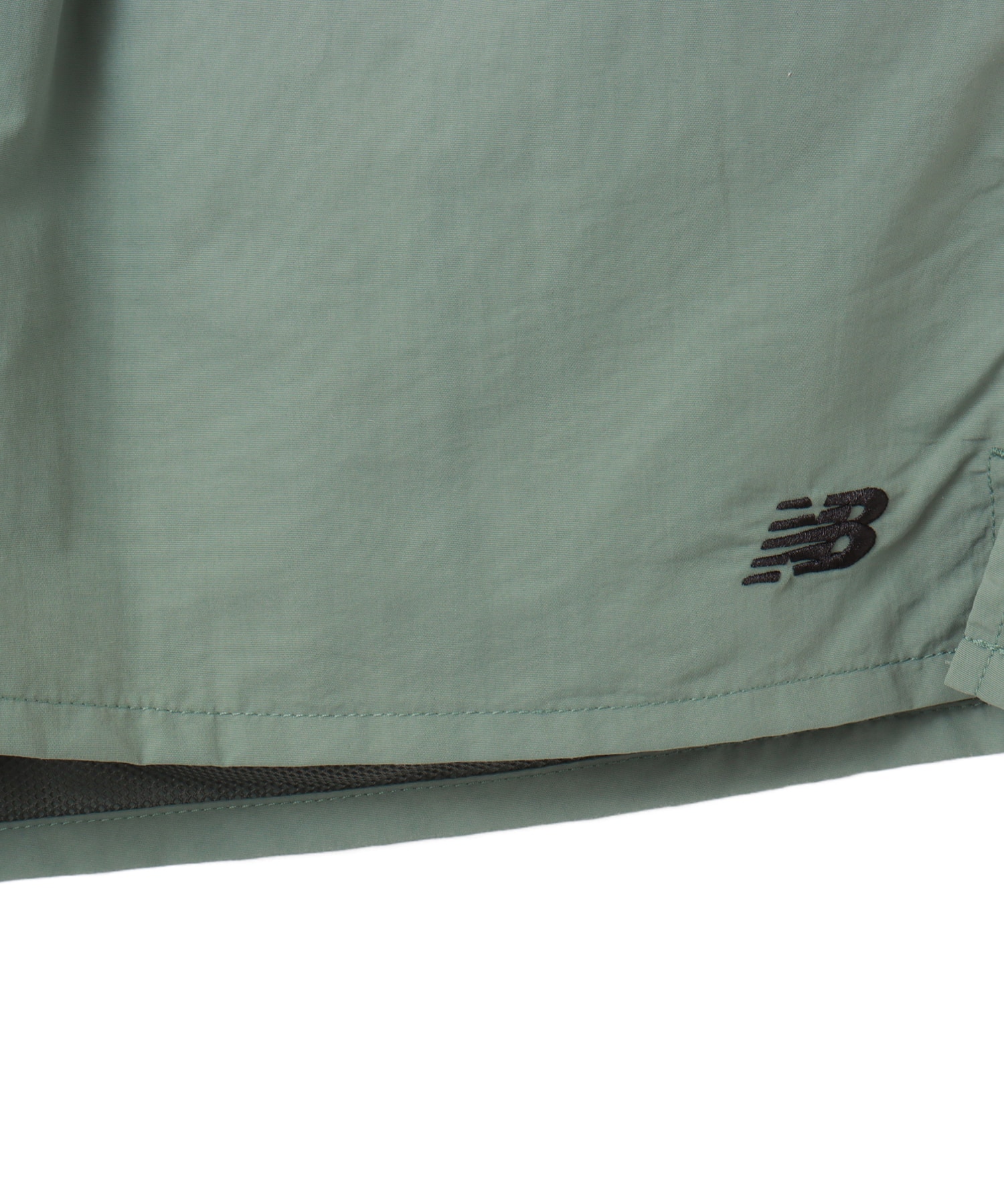 New Balance MET24 Shorts ダークジュ二パーの画像