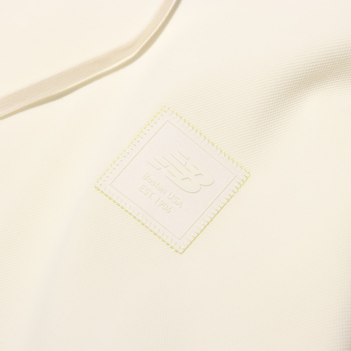 New Balance NBX Lunar New Year Sweat Hoodie カンリーロクリーム 24SS-Iの画像