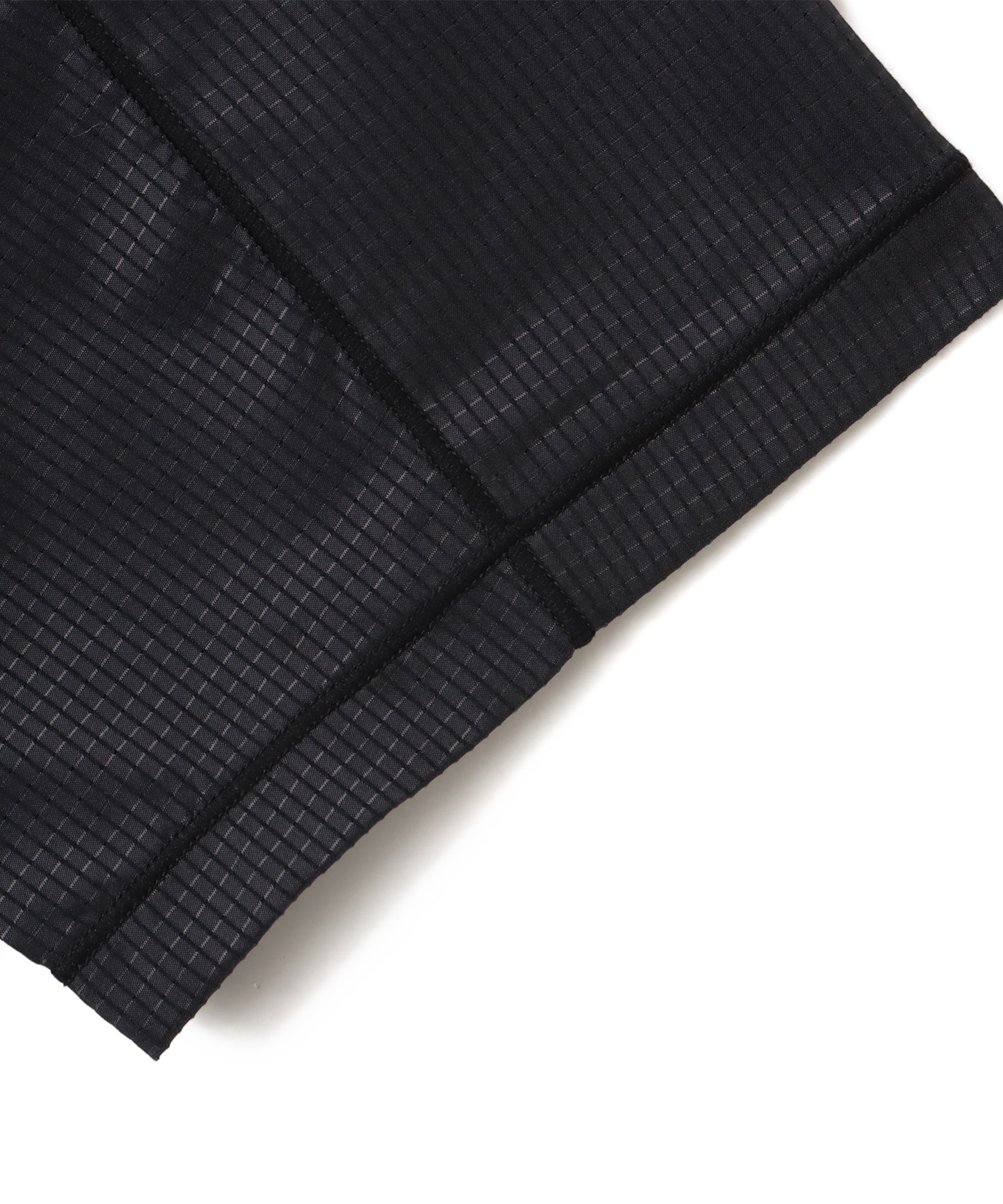 New Balance MESH STRECH WOVEN SHORT SLEEVE SHIRTS ブラックの画像
