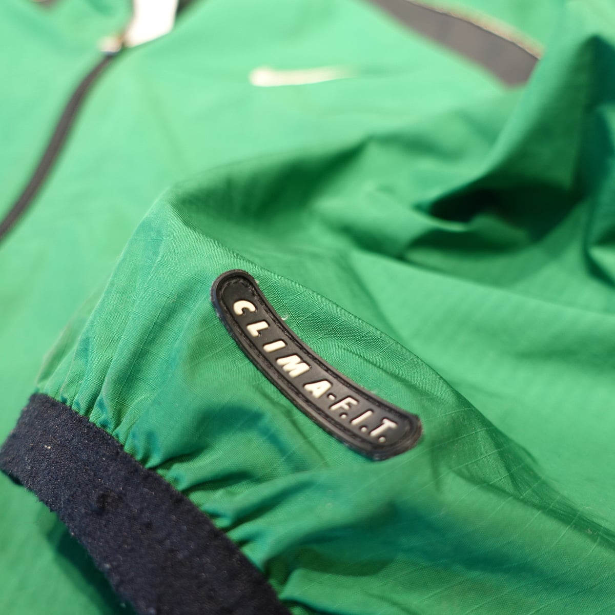 NIKE NYLON JACKET GREENの画像