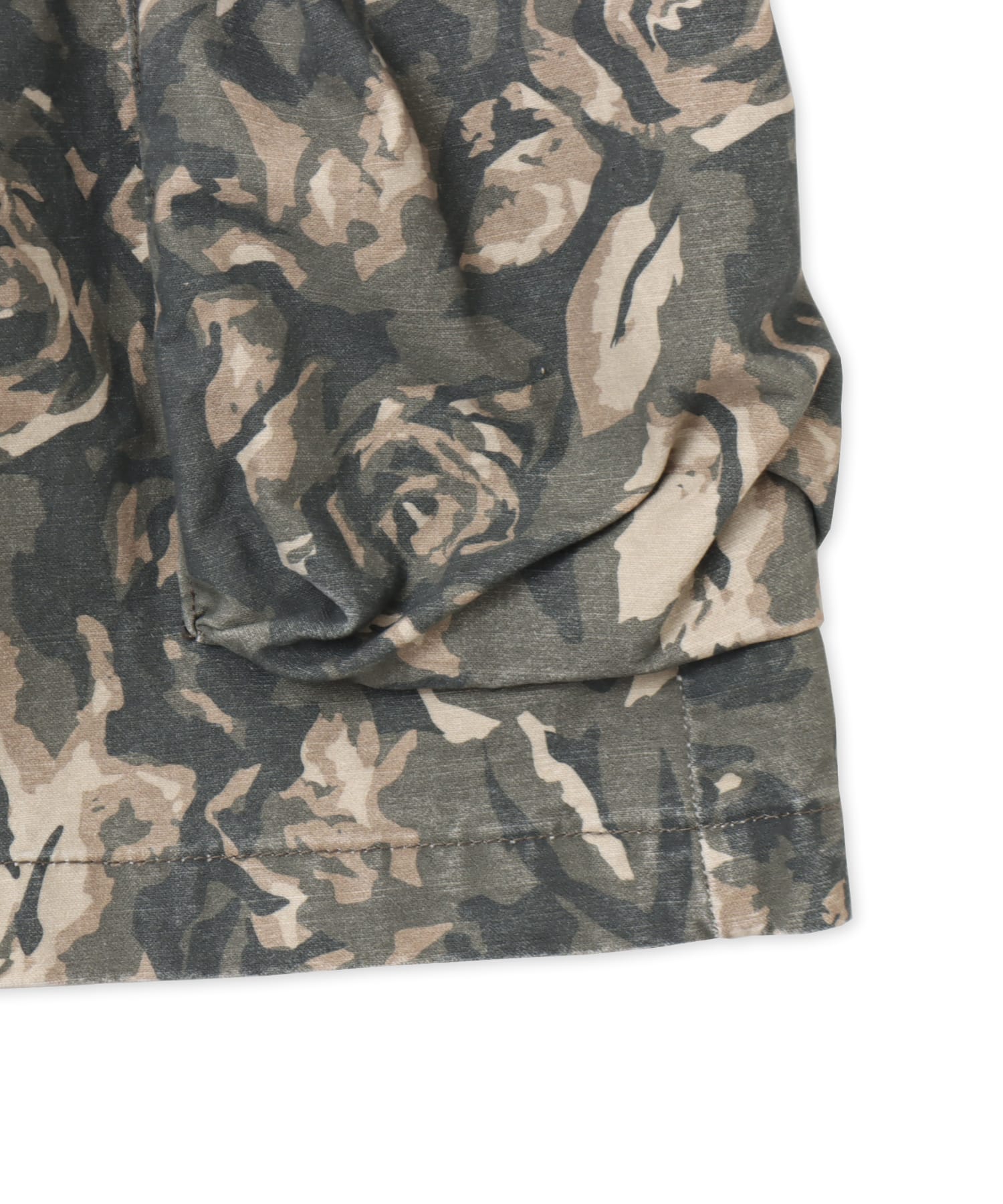 atmos pink Rose Camouflage Half Pants KHAKIの画像