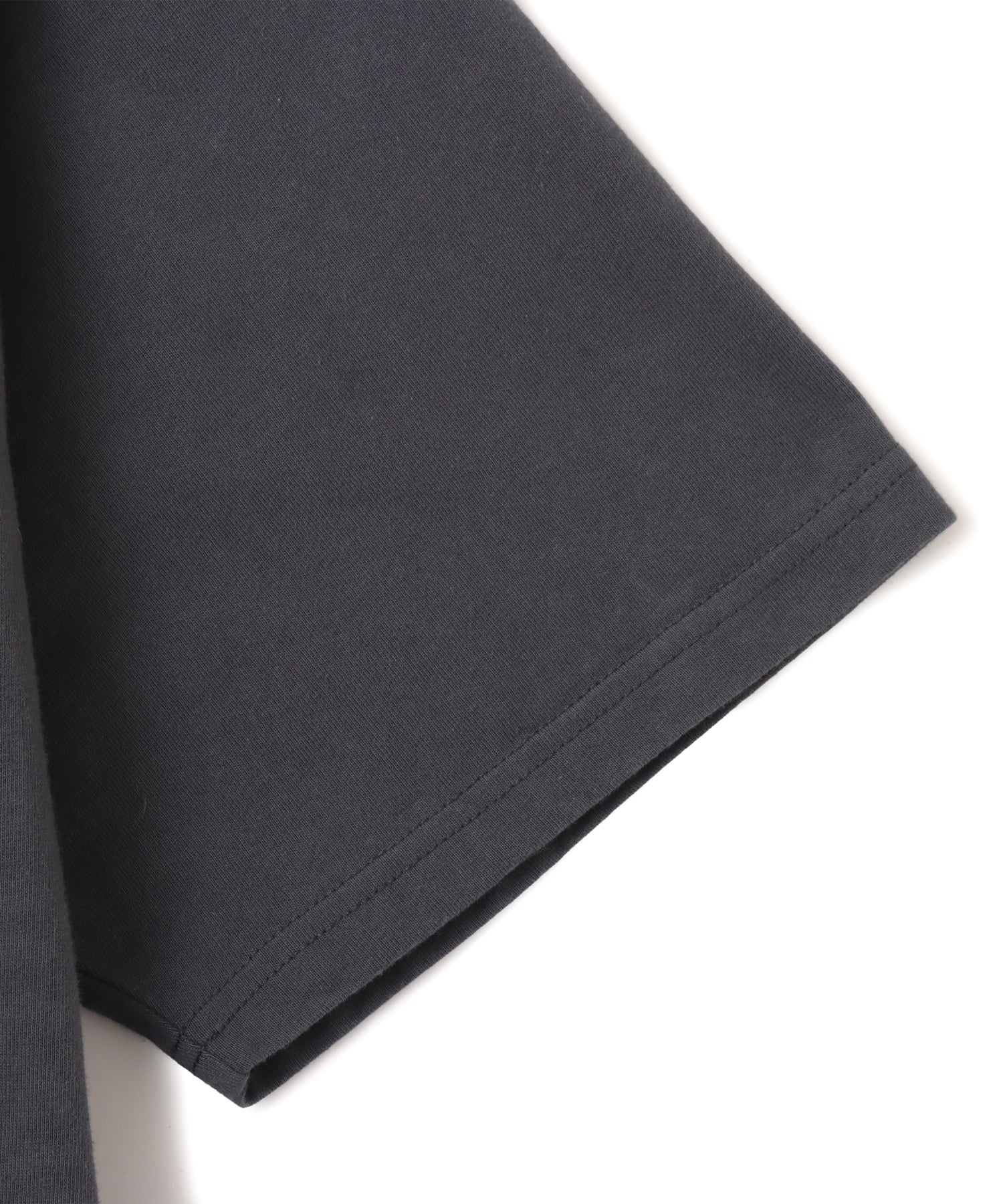 atmos pink Oval Logo T-shirt BLACKの画像