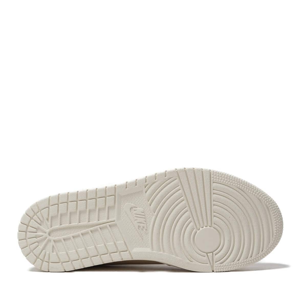 JORDAN BRAND WMNS AIR JORDAN 1 RET LOW SLIP DESERT ORE/LIGHT CREAM 19SP-Iの画像