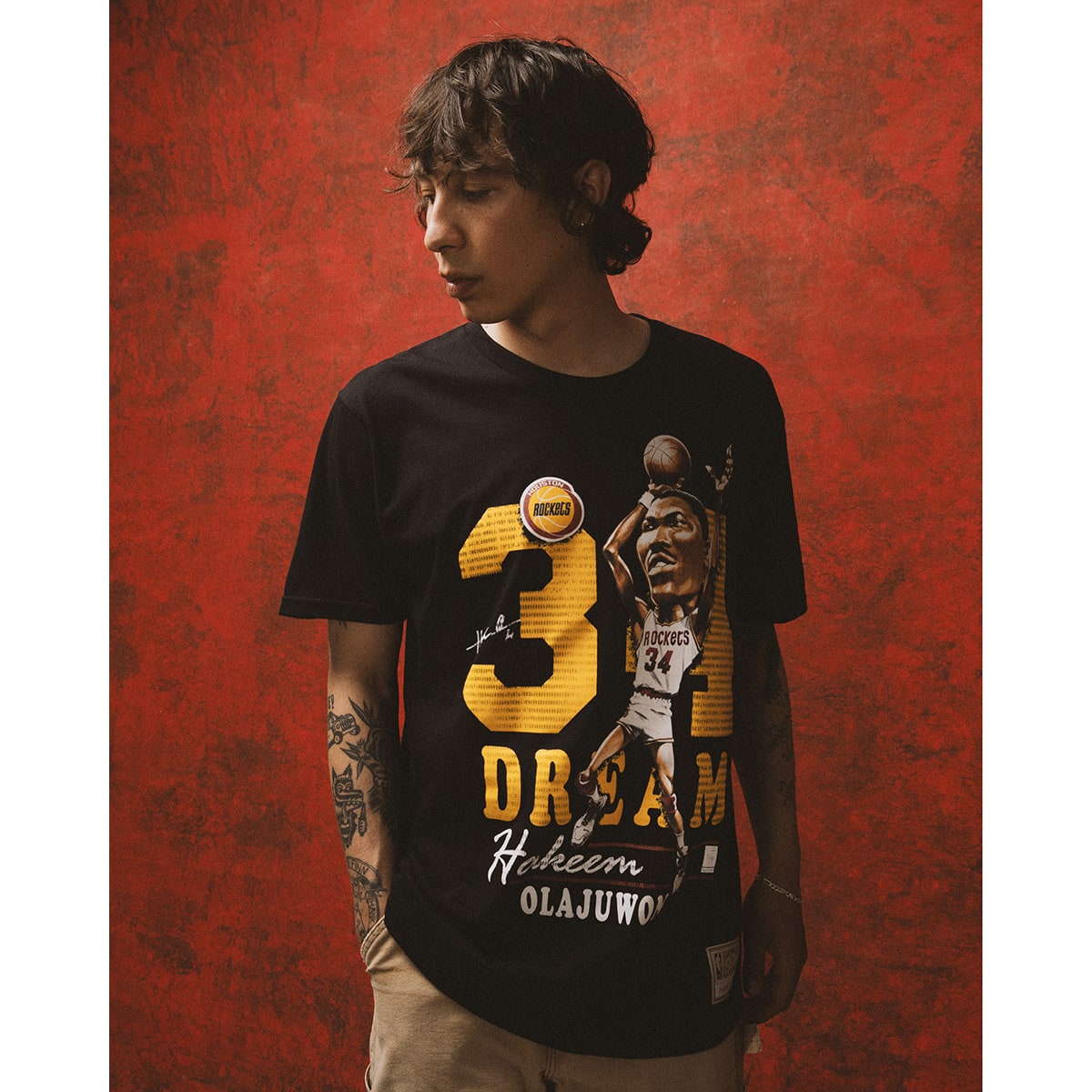 Mitchell & Ness HWC CARICATURES ROCKETS OLAJUWON BLACKの画像