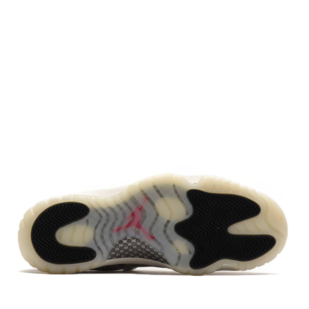 NIKE AIR JORDAN 11 RETRO LOW LE