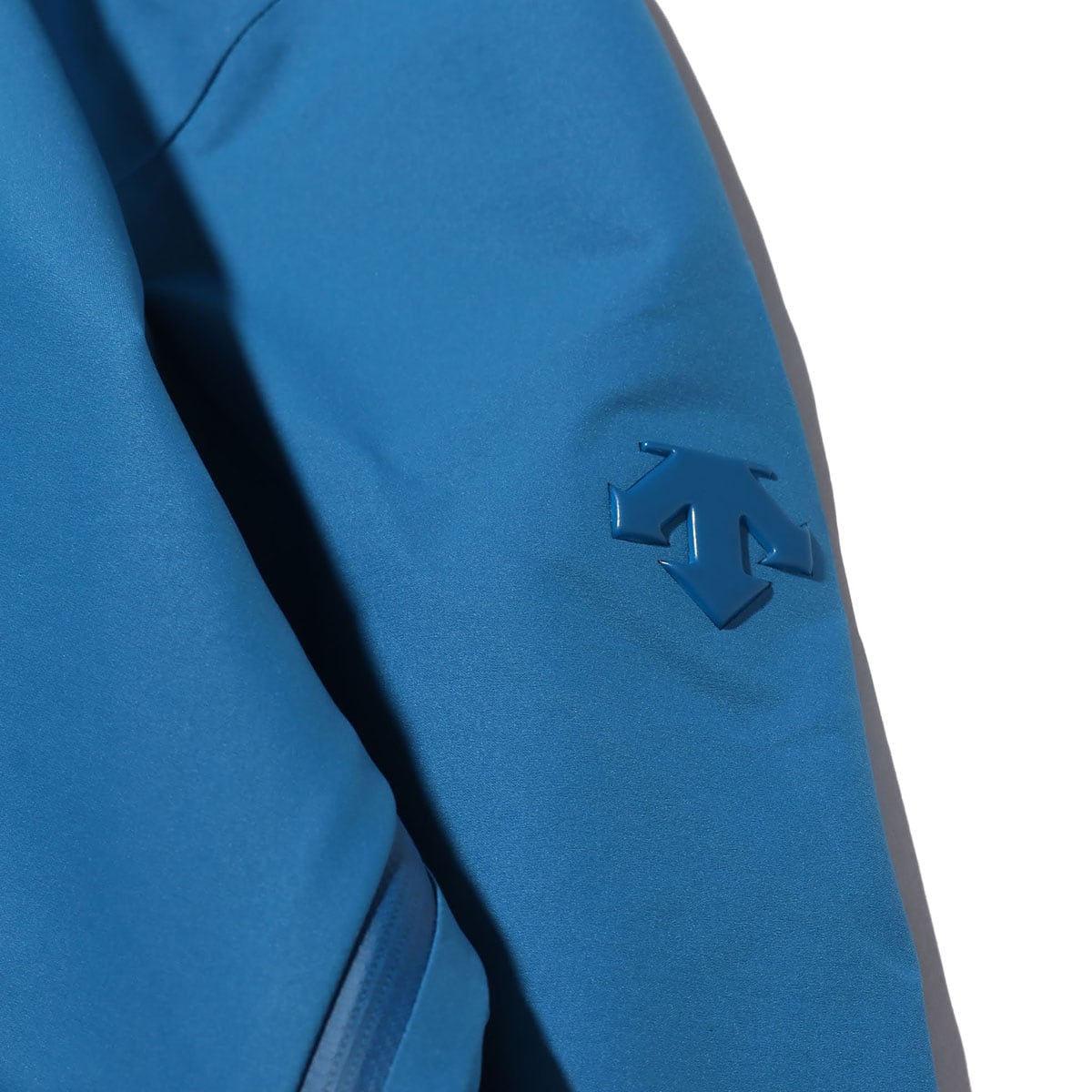 DESCENTE ALLTERRAIN ACTIVE SHELL JACKET  BLUE ACID 18FA-Iの画像