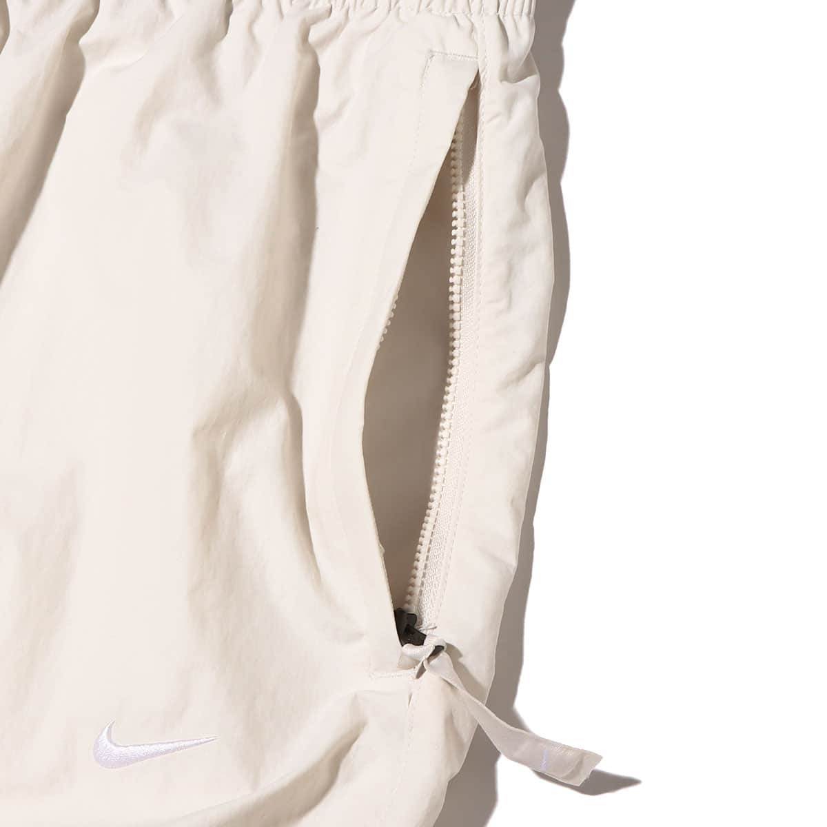 NIKE AS M NK SOLO SWSH WVN TRK PANT PHANTOM/WHITE 22HO-Iの画像