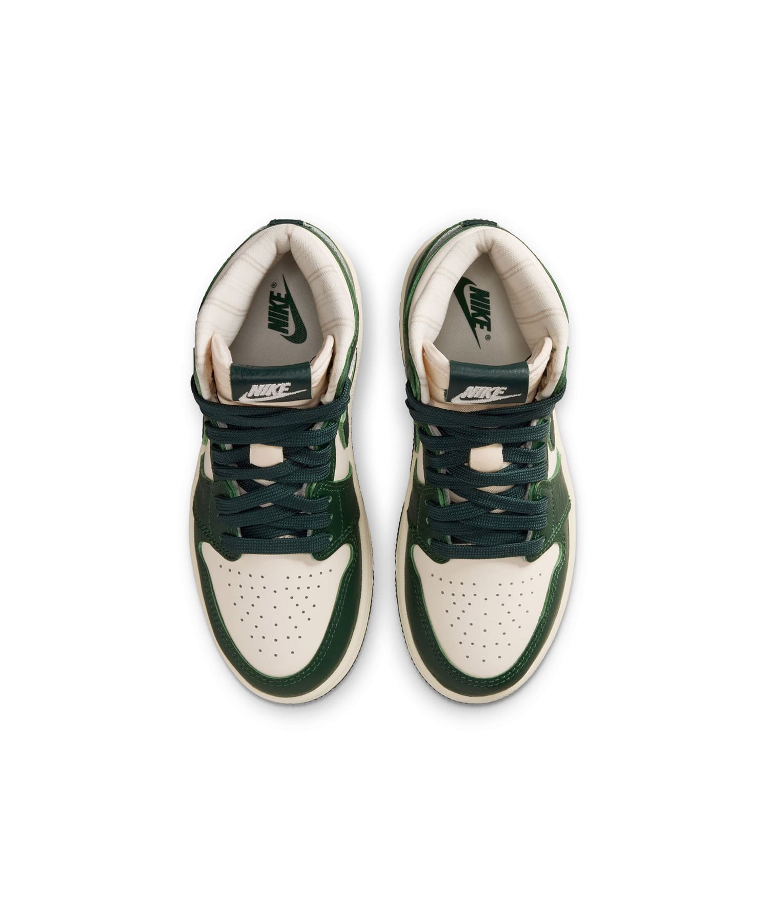 JORDAN BRAND JORDAN 1 RETRO HIGH OG (PS) PALE IVORY/PRO GREEN-FIR-COCONUT MILKの画像