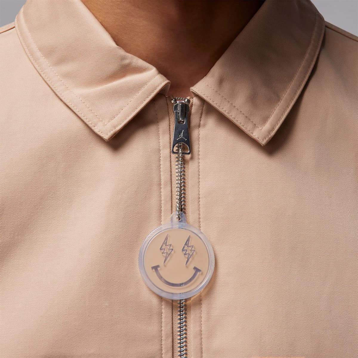 JORDAN BRAND M J JB WVN JKT BIO BEIGE 23FA-Sの画像