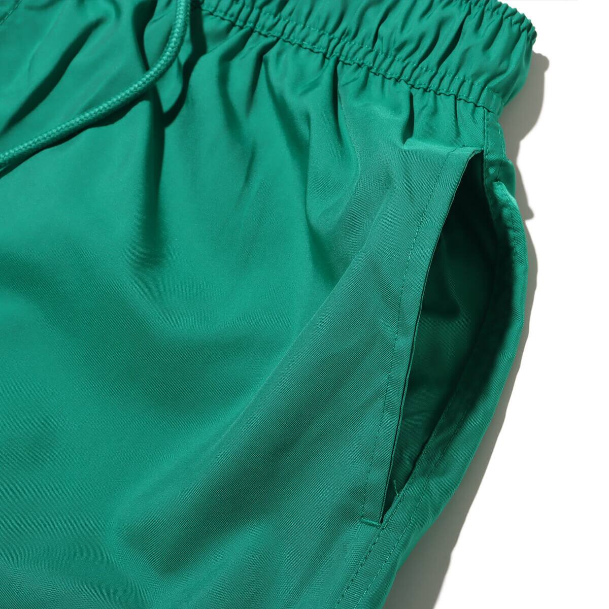 NIKE AS M NK CLUB FLOW SHORT MALACHITE/WHITEの画像