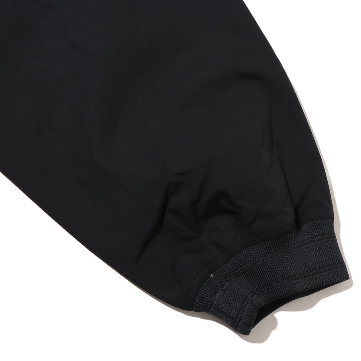 NIKE AS M NK SOLO SWOOSH WINDSHIRT BLACK/WHITE(ナイキ ソロ NIKE AS M NK SOLO SWOOSH WINDSHIRT BLACK/WHITE(ナイキ ソロ