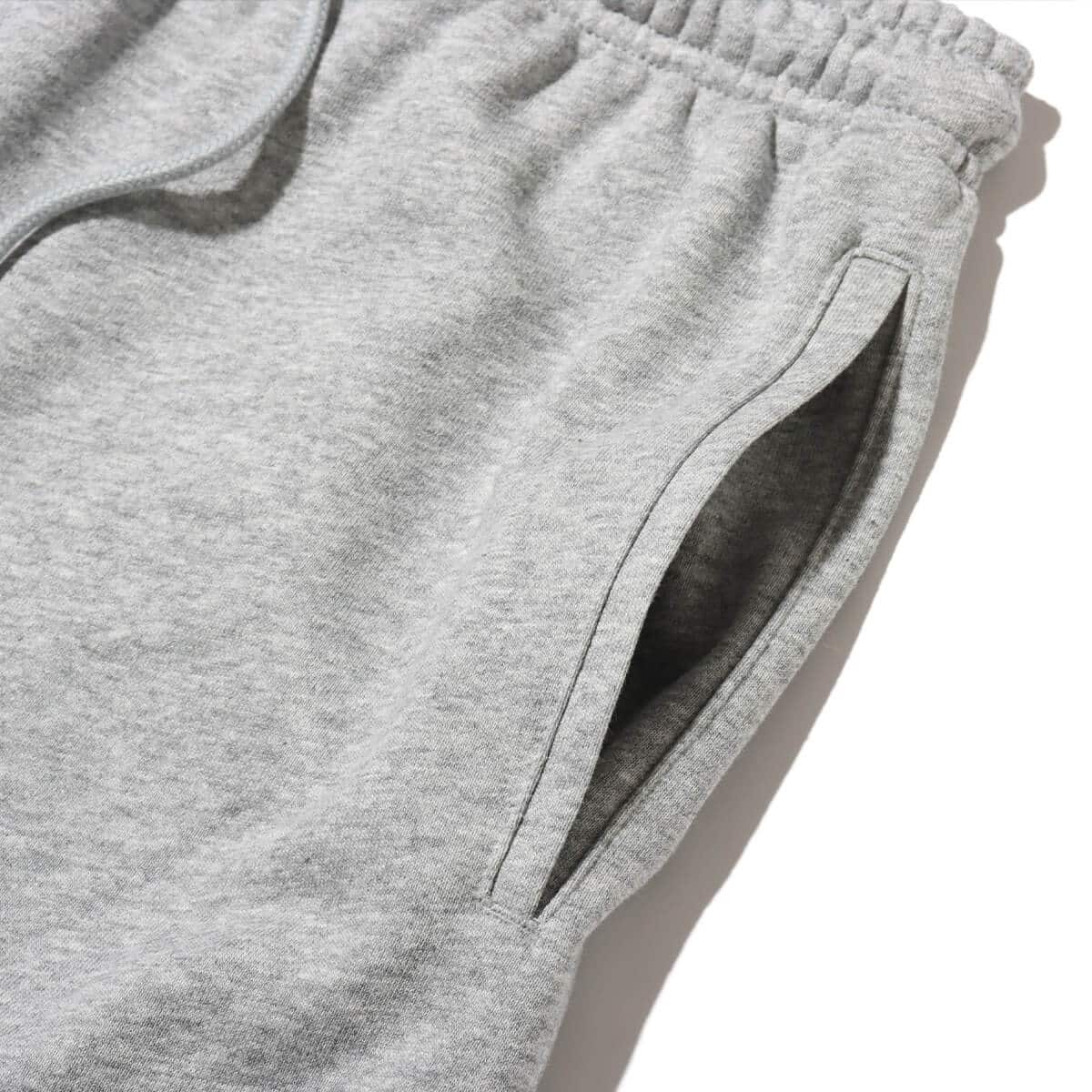 NIKE AS M NK CLUB FT SHORT VRSTY DK GREY HEATHER/SAFETY ORANGEの画像