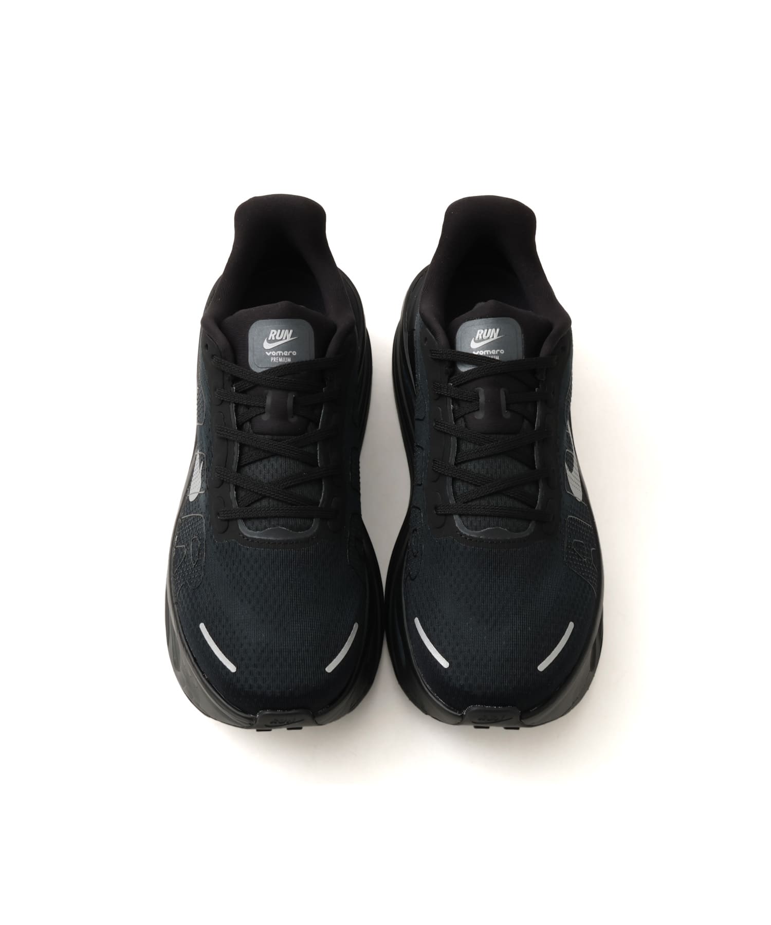 NIKE W VOMERO PREMIUM BLACK/MTLC SILVER-OFF NOIR-ANTHRACITE-WHITEの画像