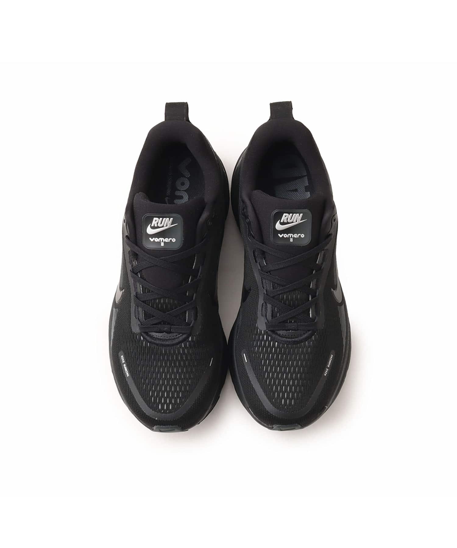 NIKE VOMERO 18 BLACK/BLACK-DK SMOKE GREY-LT SMOKE GREYの画像