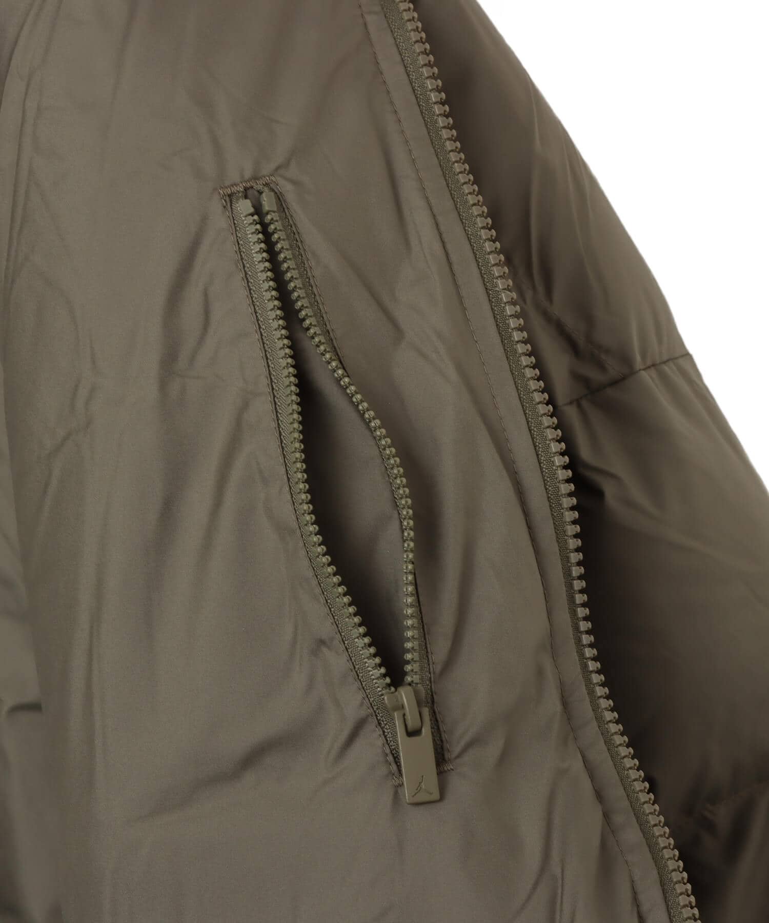 JORDAN BRAND M J BRK PUFFER JKT MEDIUM OLIVE/BLACKの画像