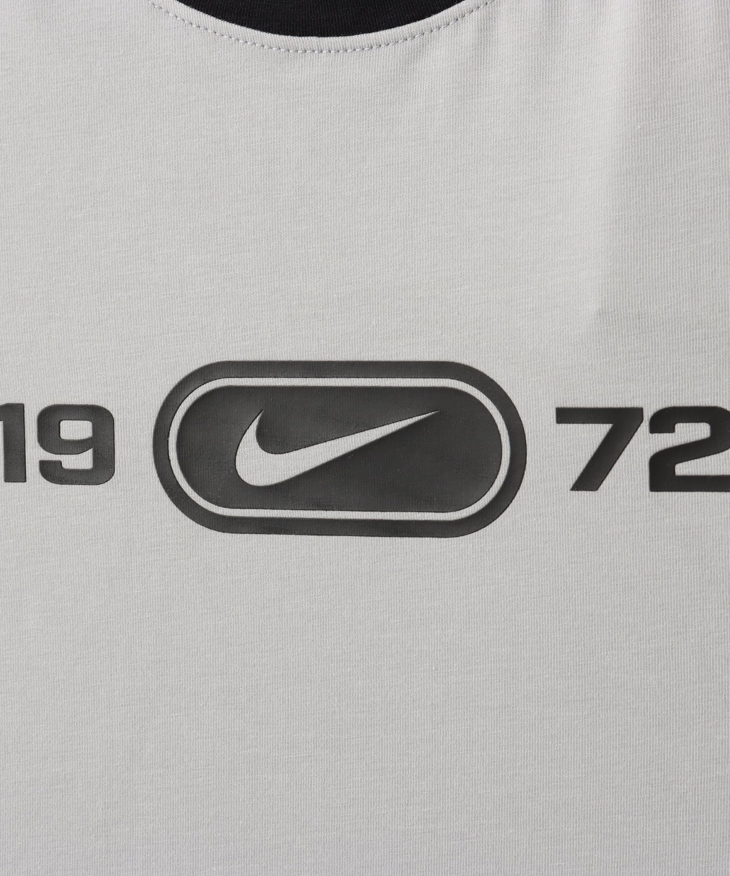 NIKE AS W NSW NK CHLL KNT TEE RGLN LT SMOKE GREY/BLACKの画像