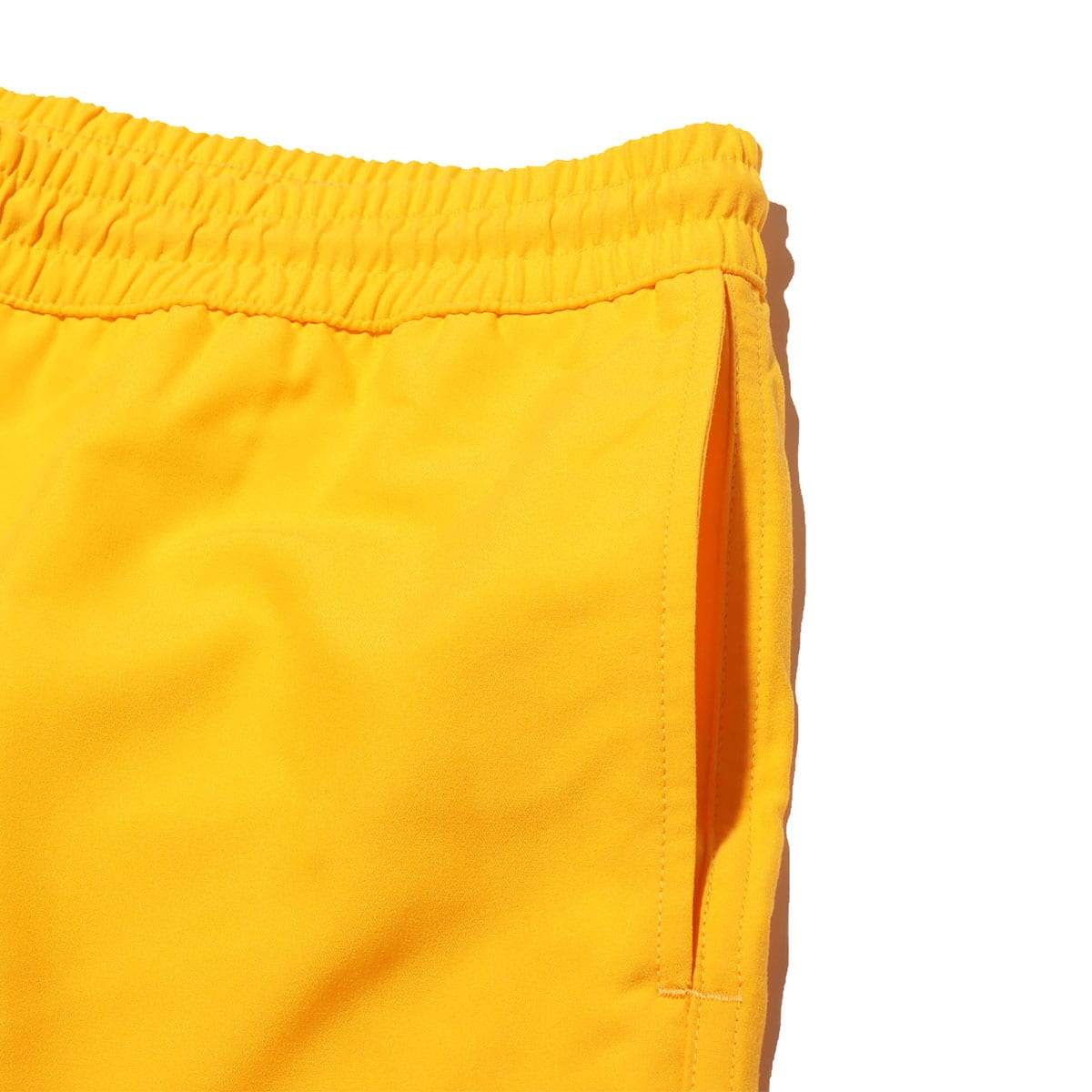 CARHARTT CHASE SWIM TRUNK YELLOW 20SS-Iの画像