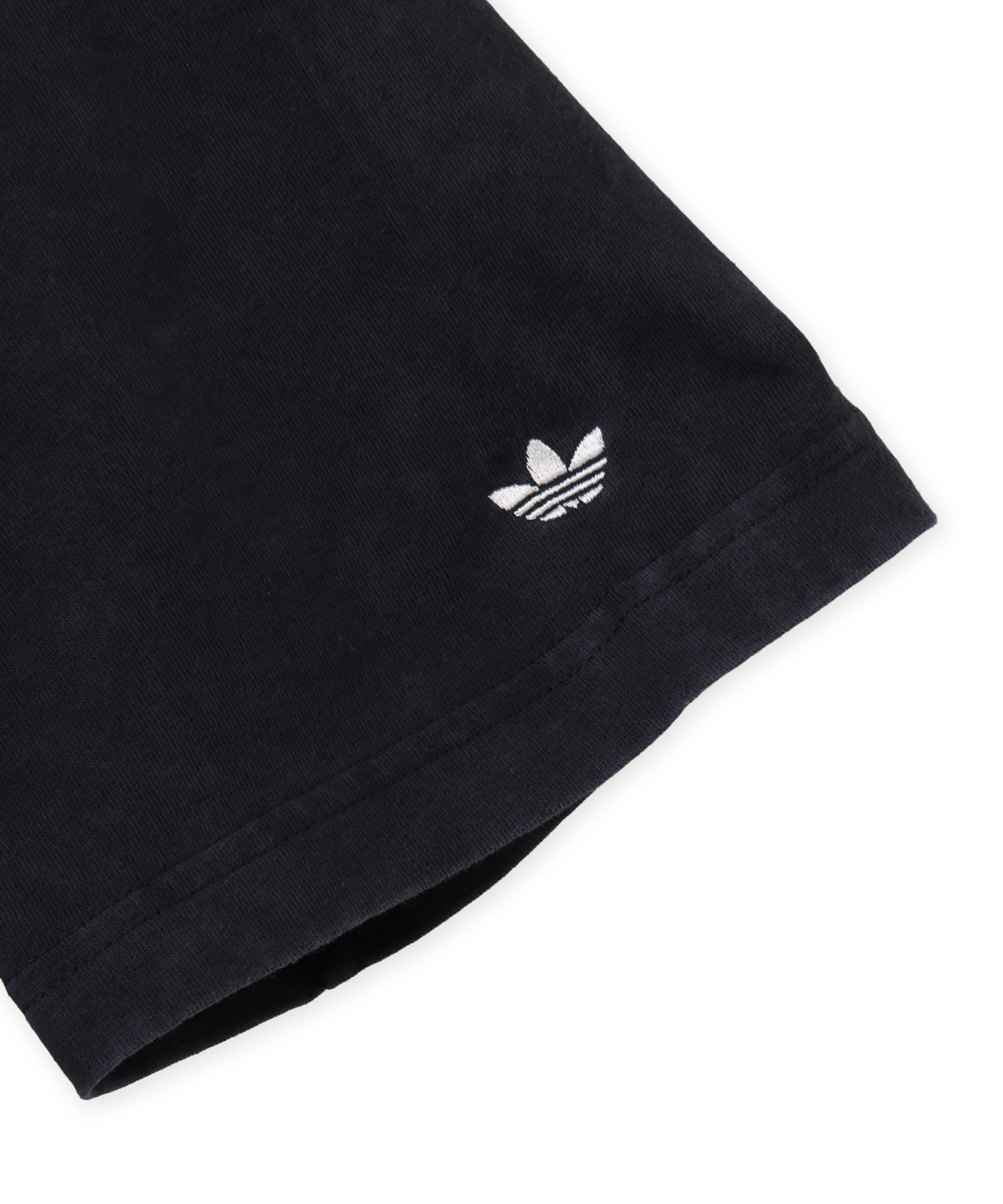 adidas DISNEY MICKEY MOUSE DREAMS T-SHIRT ブラックの画像
