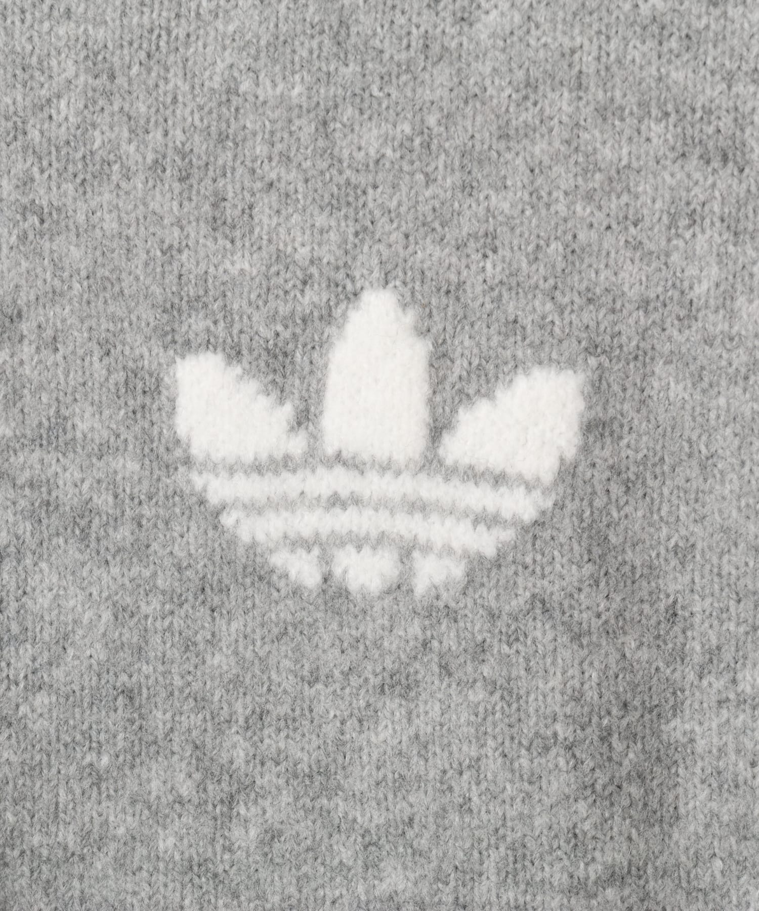 adidas ESSENTIALS KNIT HOODIE ミディアムグレーヘザーの画像