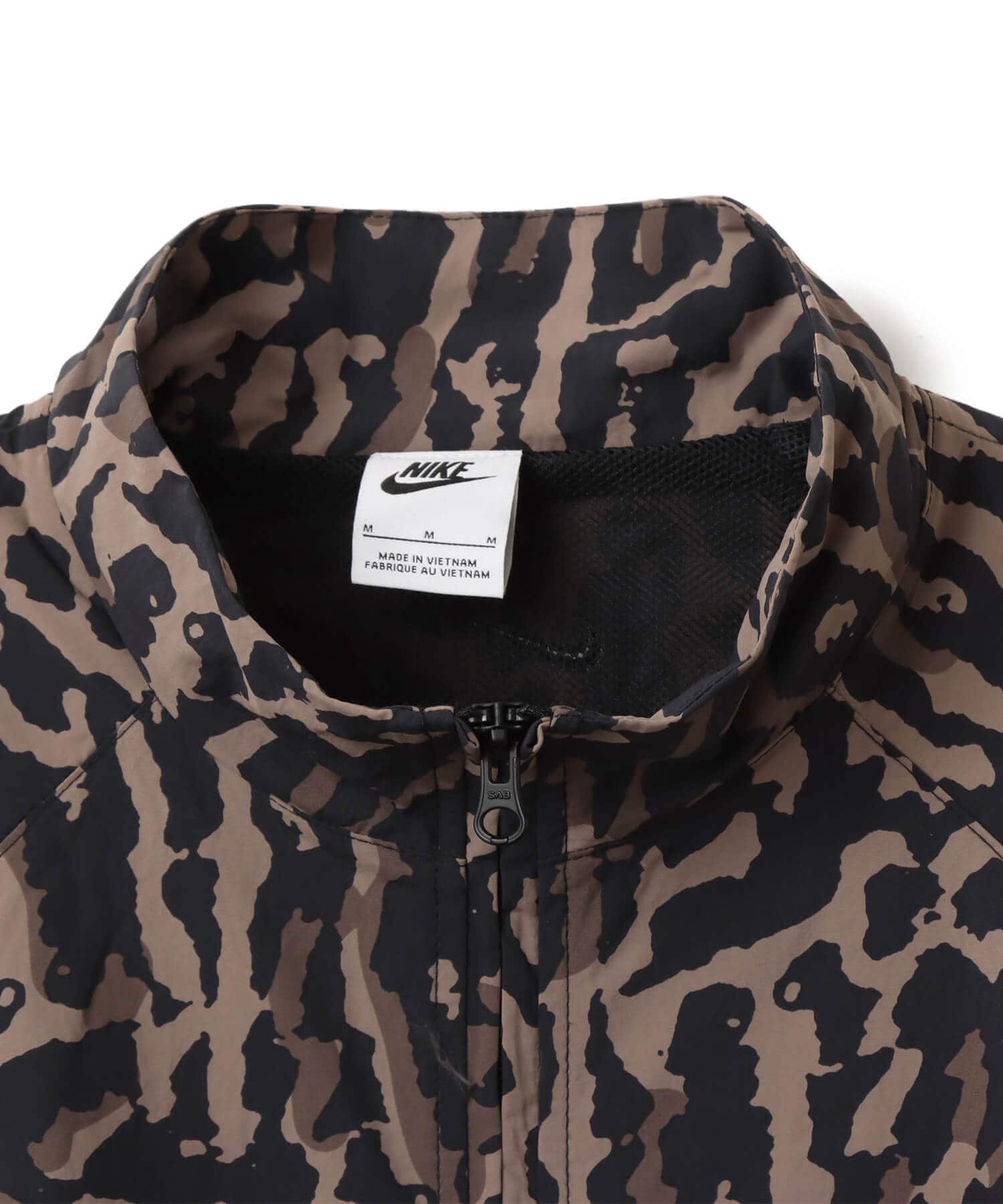 NIKE AS W NSW TREND WVN HBR AOP JKT BLACK/BLACKの画像