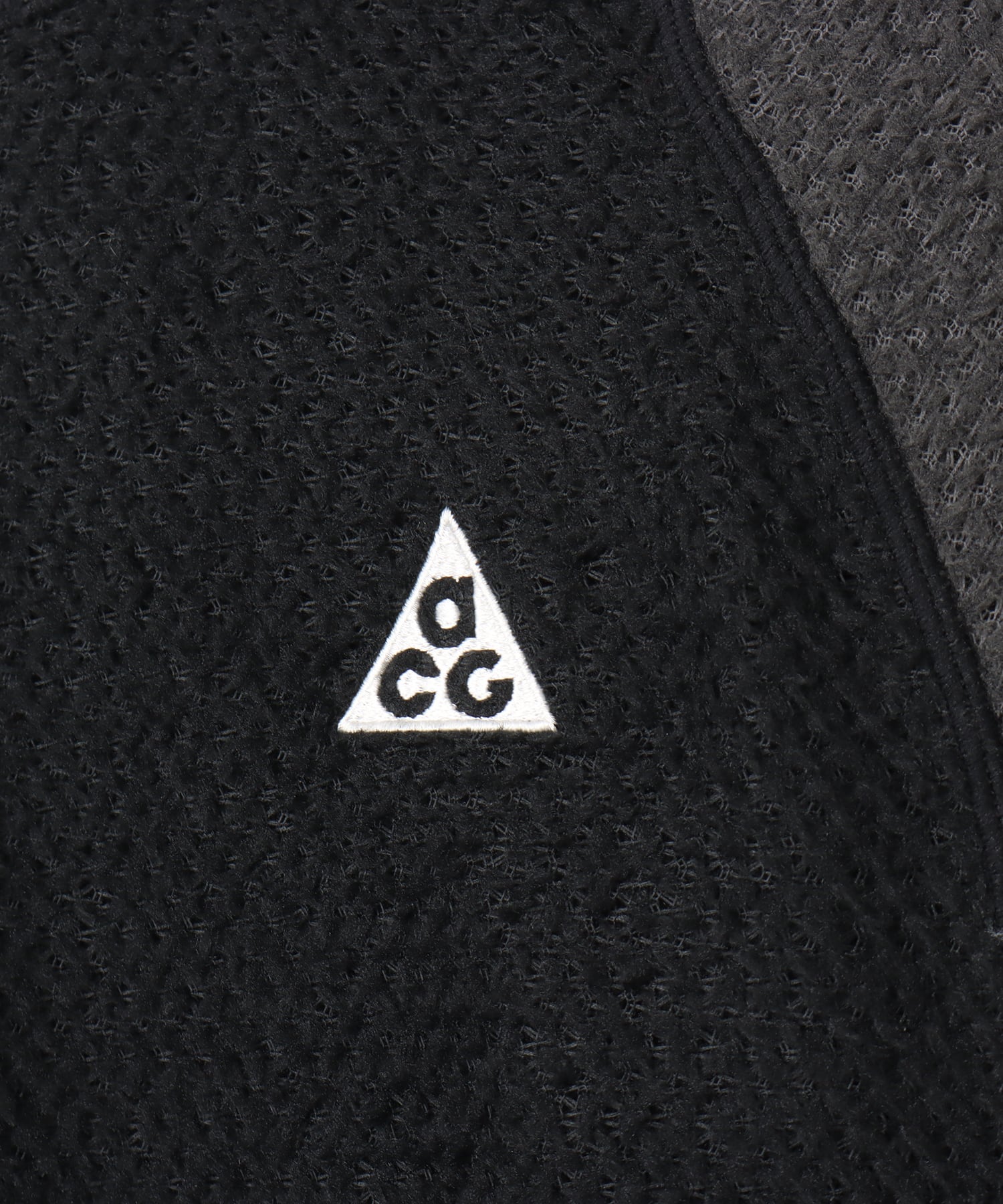NIKE AS U ACG WOLF LICHEN CAPS CREW BLACKの画像