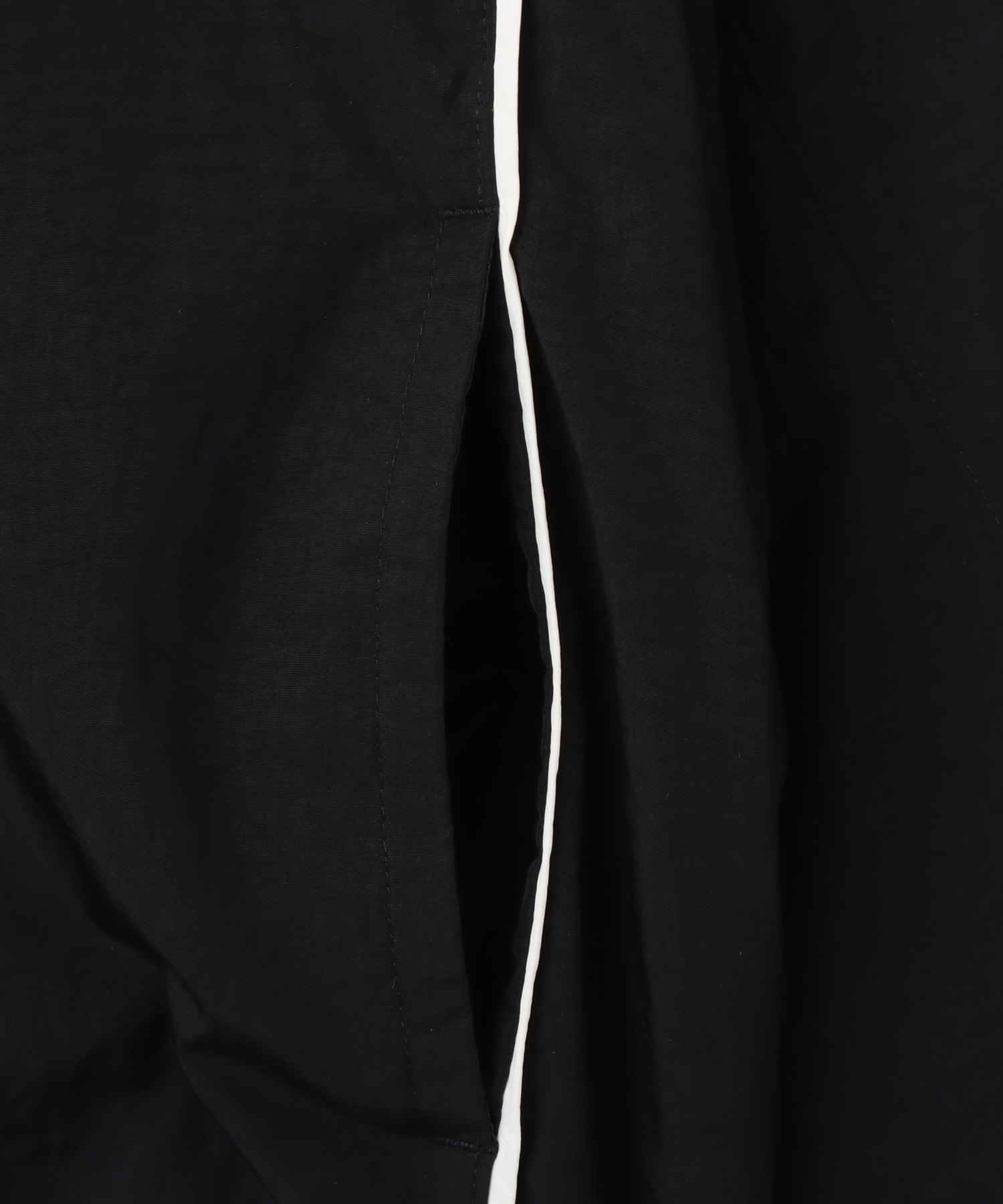 NIKE AS W NSW WR PULLOVER BLACK/SAILの画像