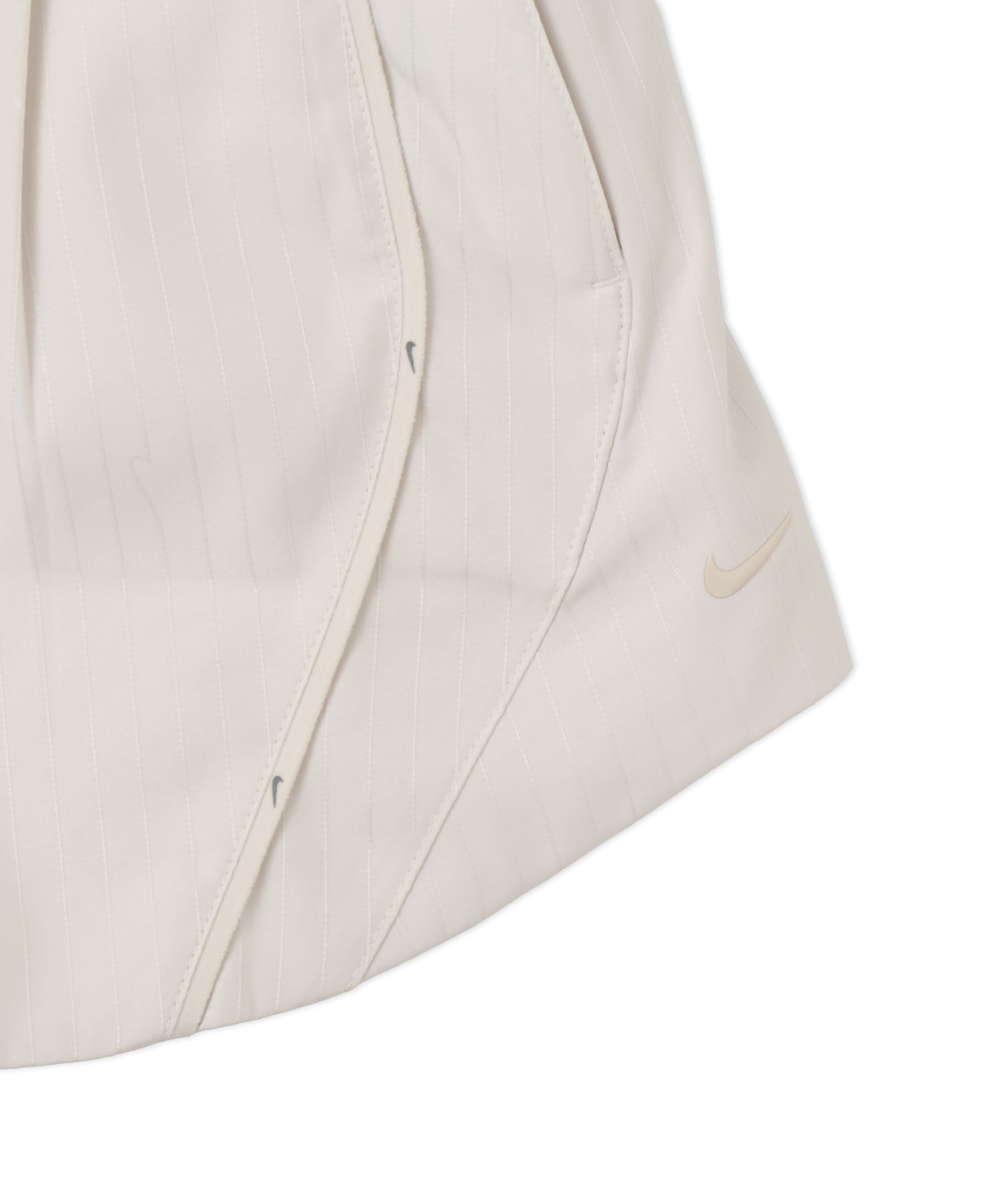 NIKE W NRG NK Dri-FIT WOVEN SHORT OFFWHITEの画像