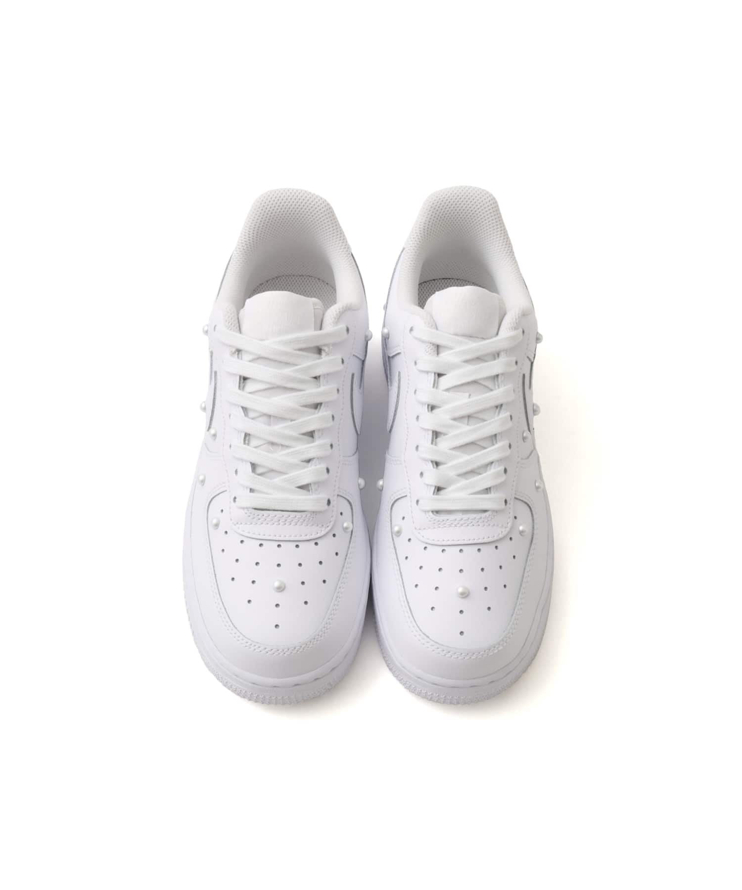 NIKE W AIR FORCE 1 '07 SE WHITE/WHITE-MTLC SUMMIT WHTの画像