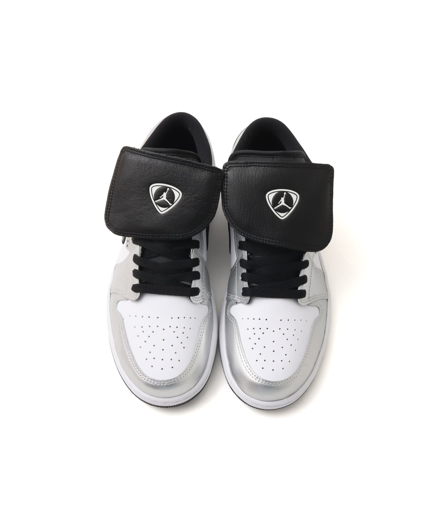 JORDAN BRAND AIR JORDAN 1 LOW SE WHITE/BLACK-WHITE-METALLIC SILVERの画像
