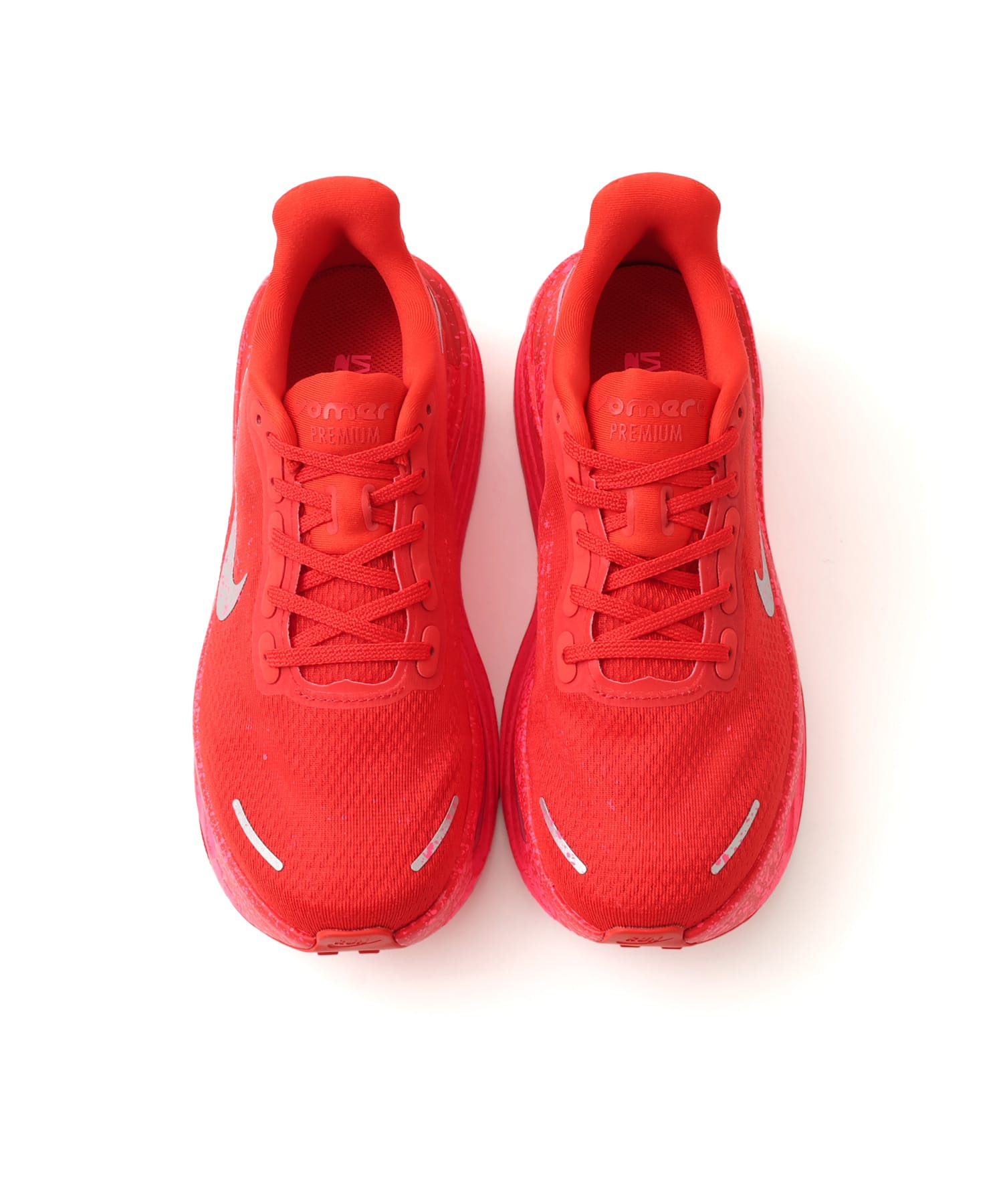 NIKE W VOMERO PREMIUM QS UNIV RED/MTLC SILVER-HYPER PINKの画像