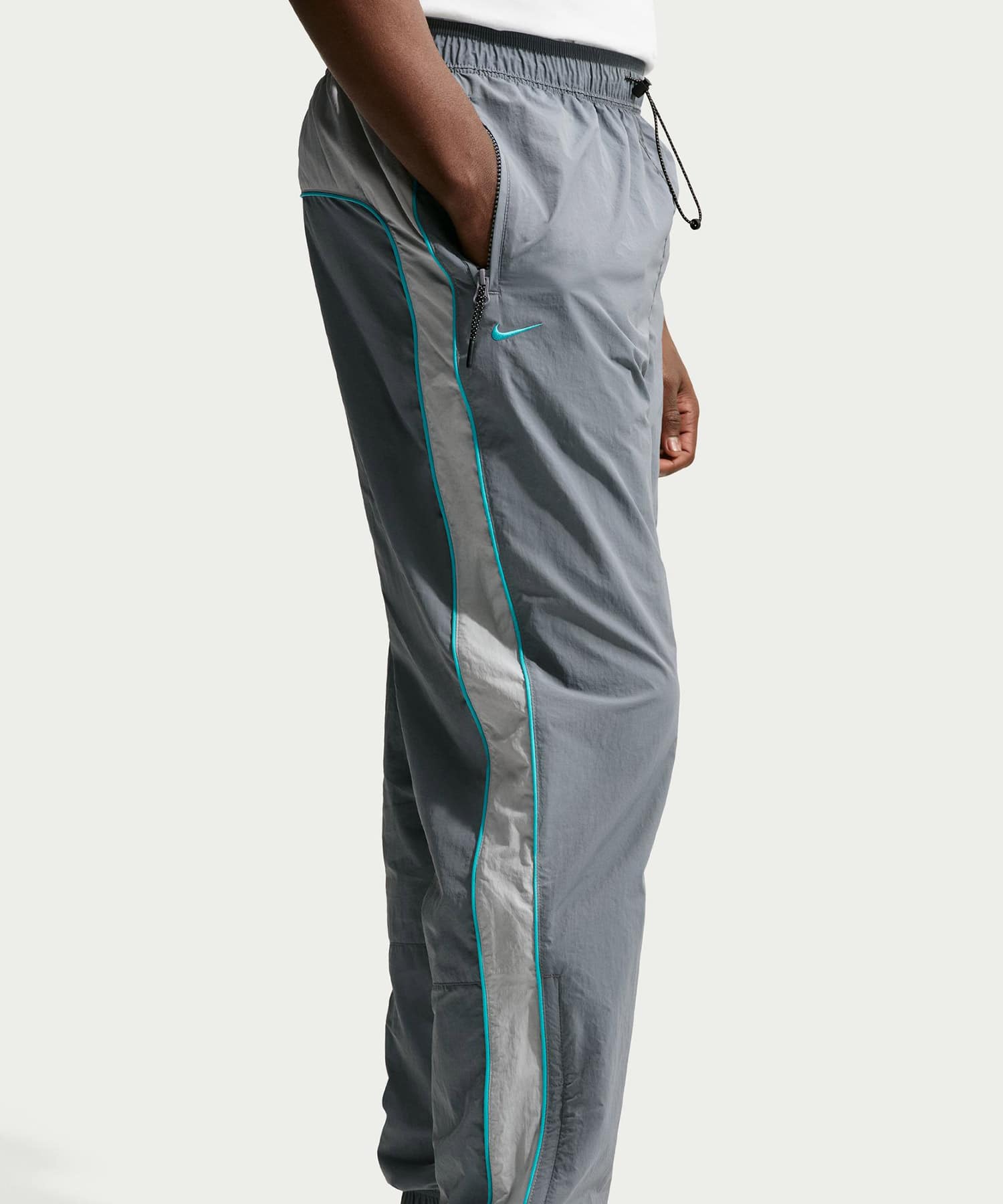 NIKE M NSW AIR MAX 95 WVN PANT GRAYの画像