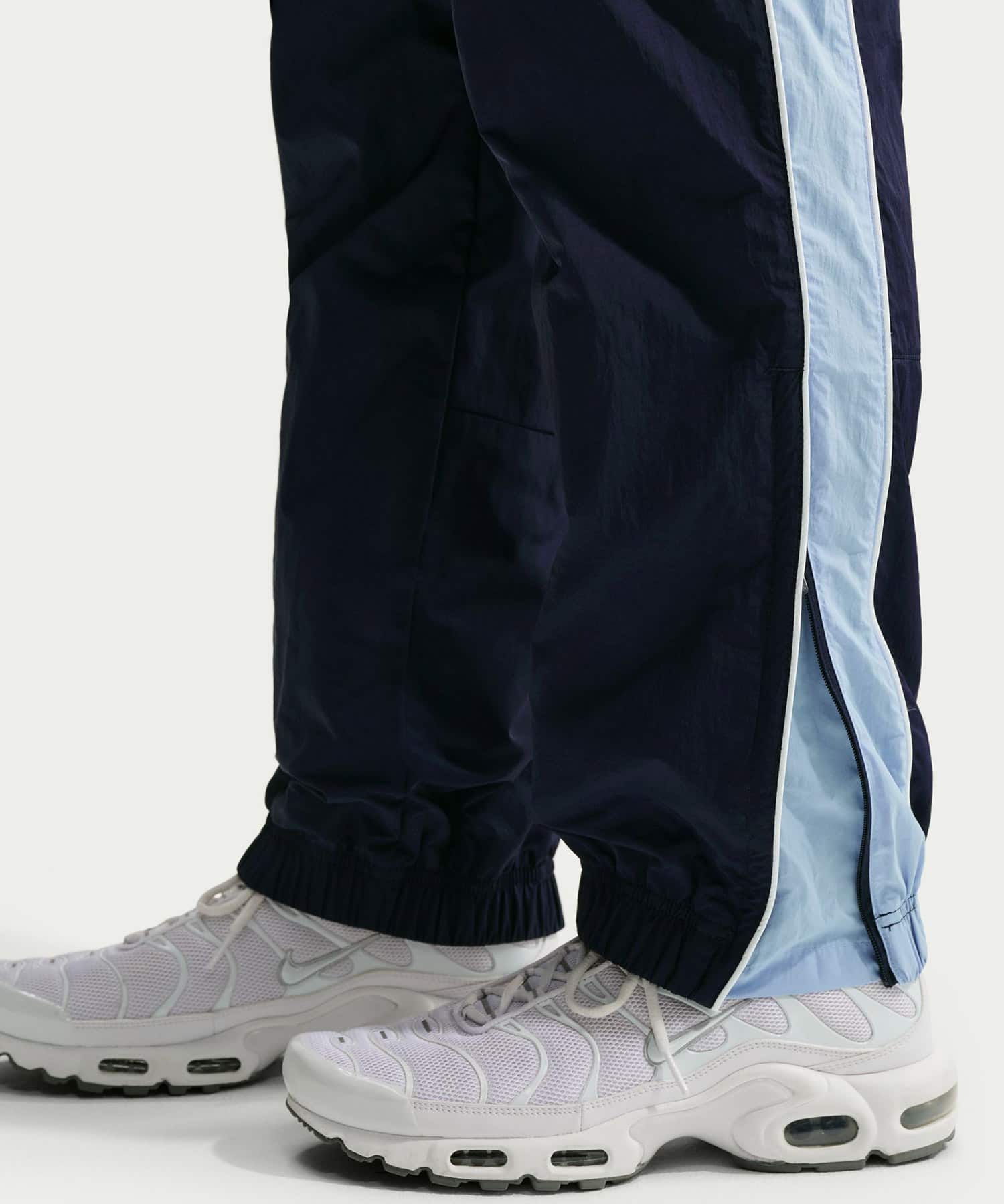NIKE M NSW AIR MAX 95 WVN PANT NAVYの画像