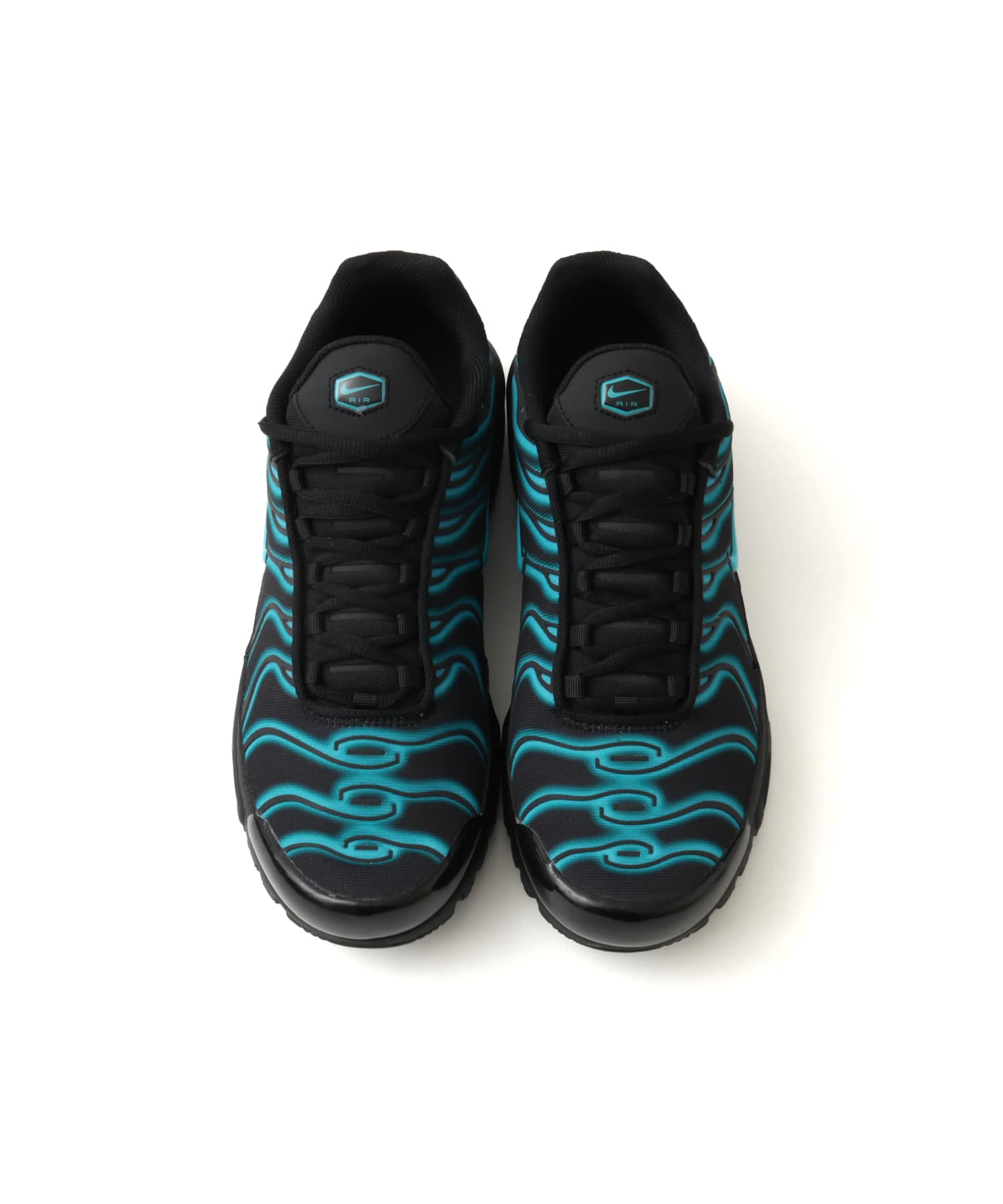NIKE AIR MAX PLUS BLACK/DUSTY CACTUSの画像