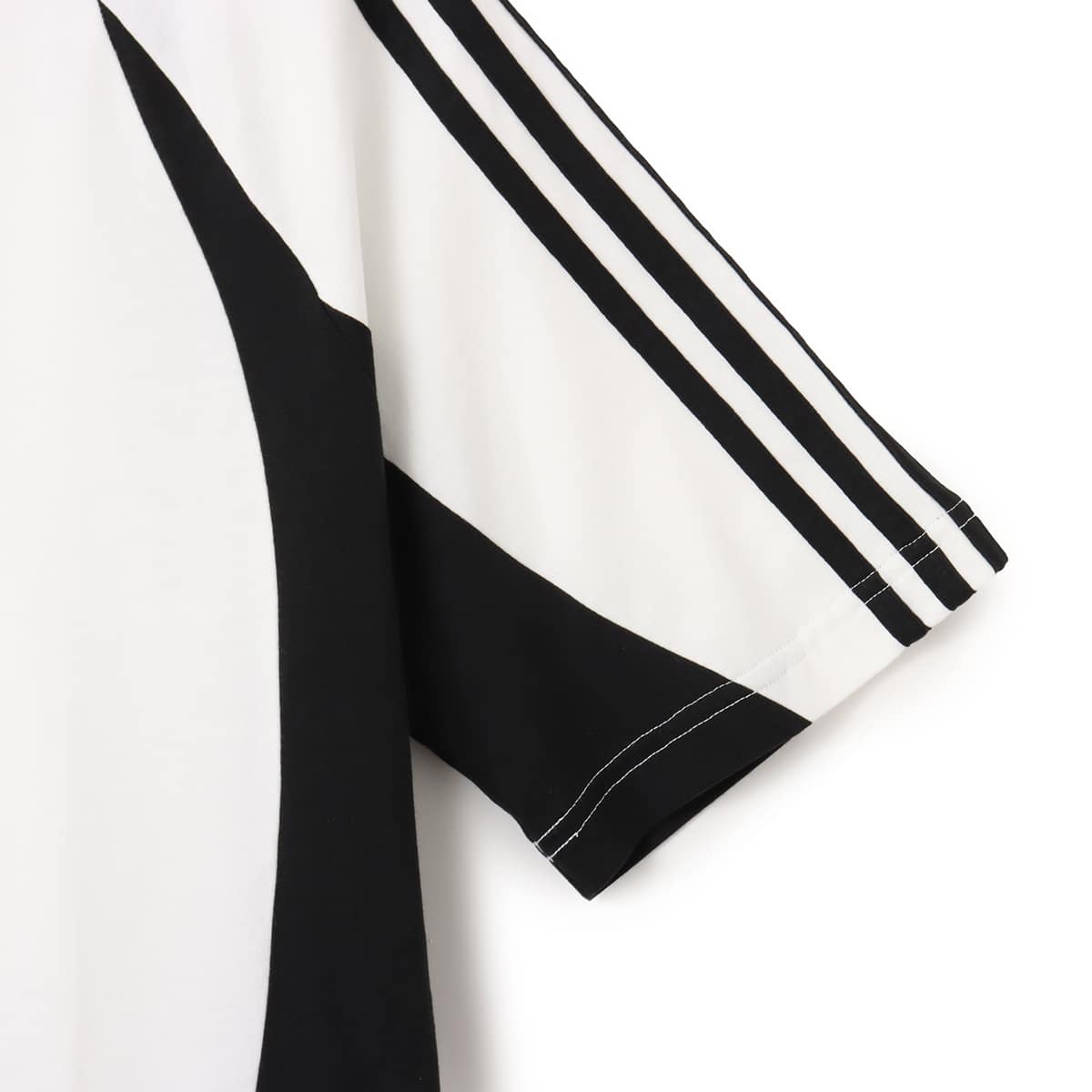adidas ARCHIVE TEE WHITE/BLACK の画像