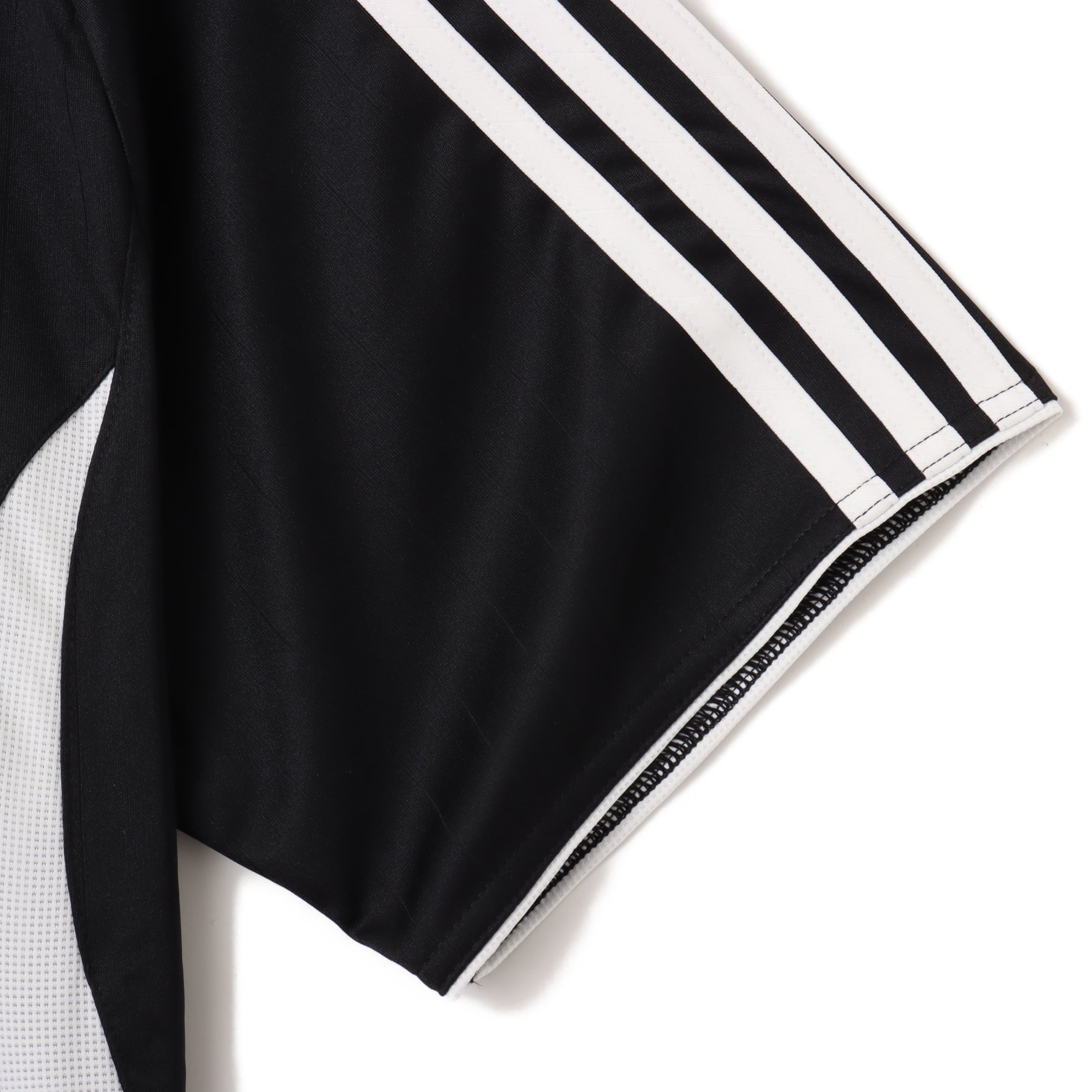 adidas TEAMGEIST TEE ブラック/ホワイトの画像