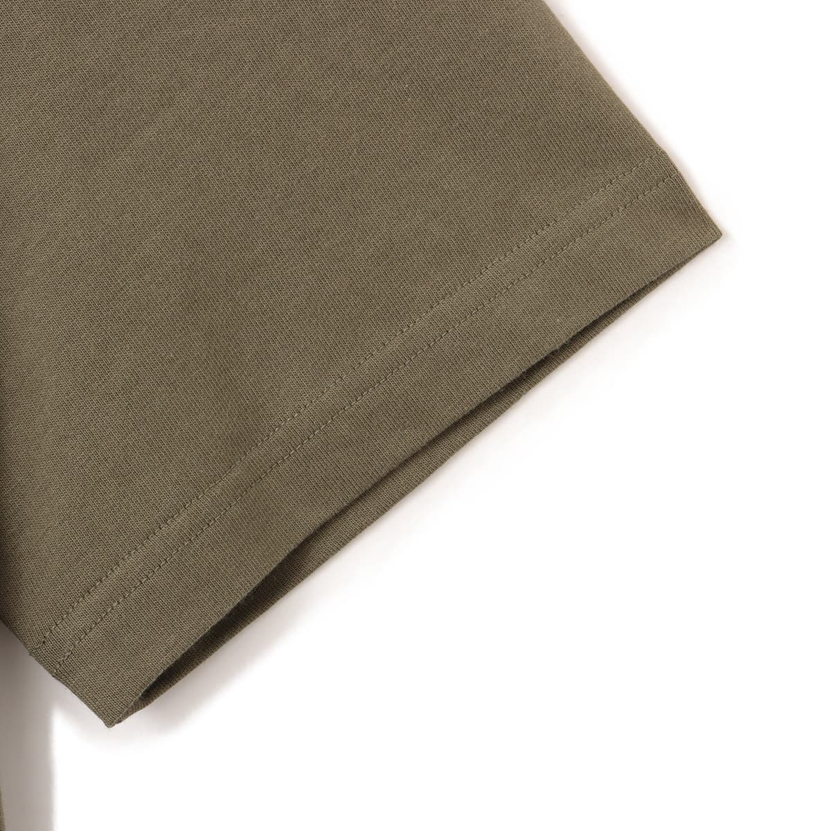 adidas GRFX TEE オリーブストレータの画像