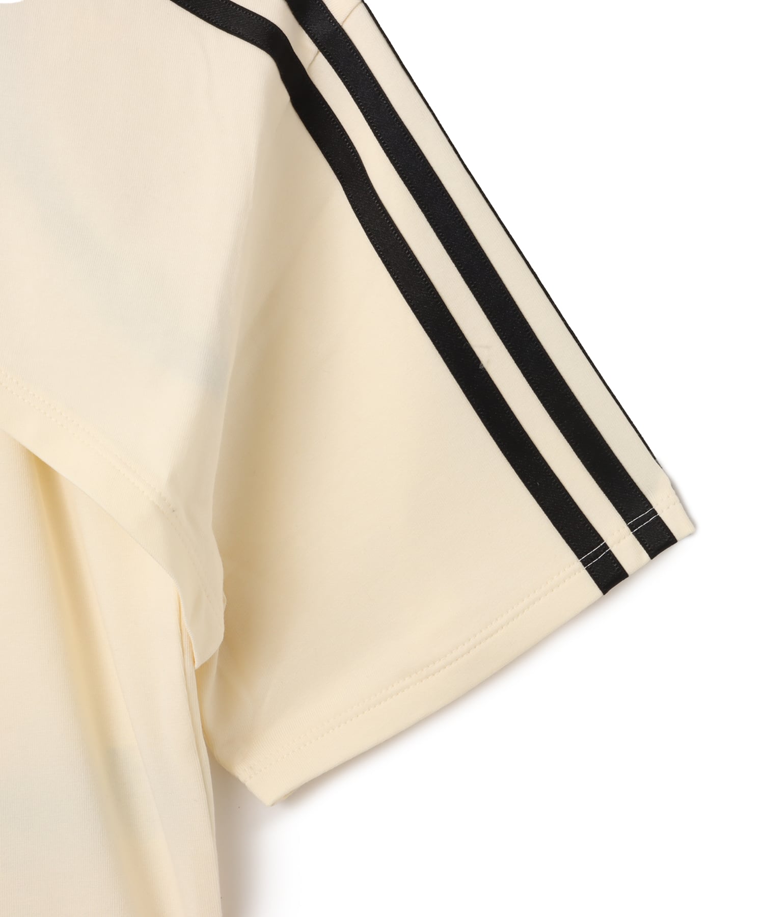 adidas CUT-OUT TEE クリームホワイト/ブラックの画像
