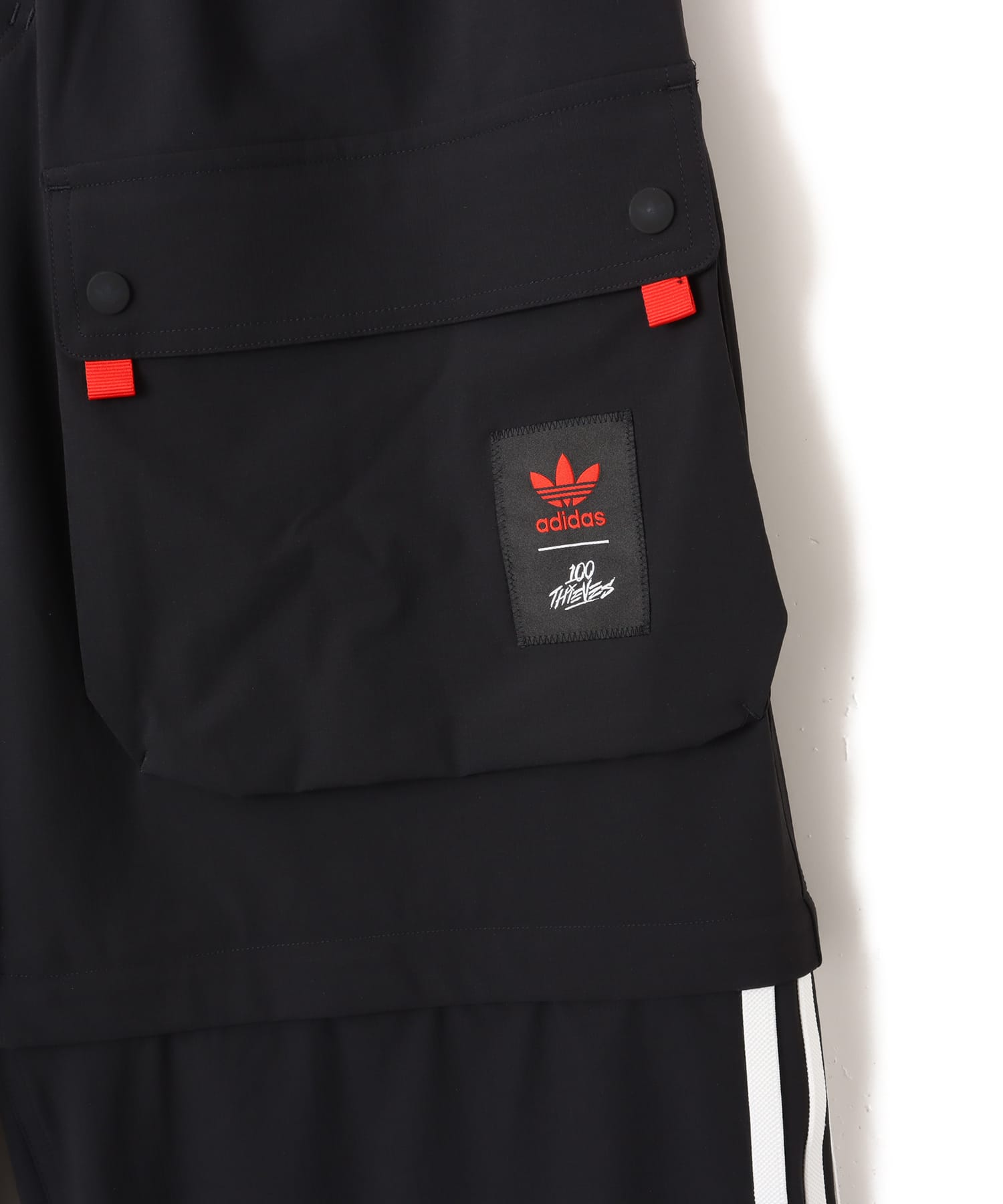 adidas 100 THIEVES ZIP TROUSERS ブラックの画像